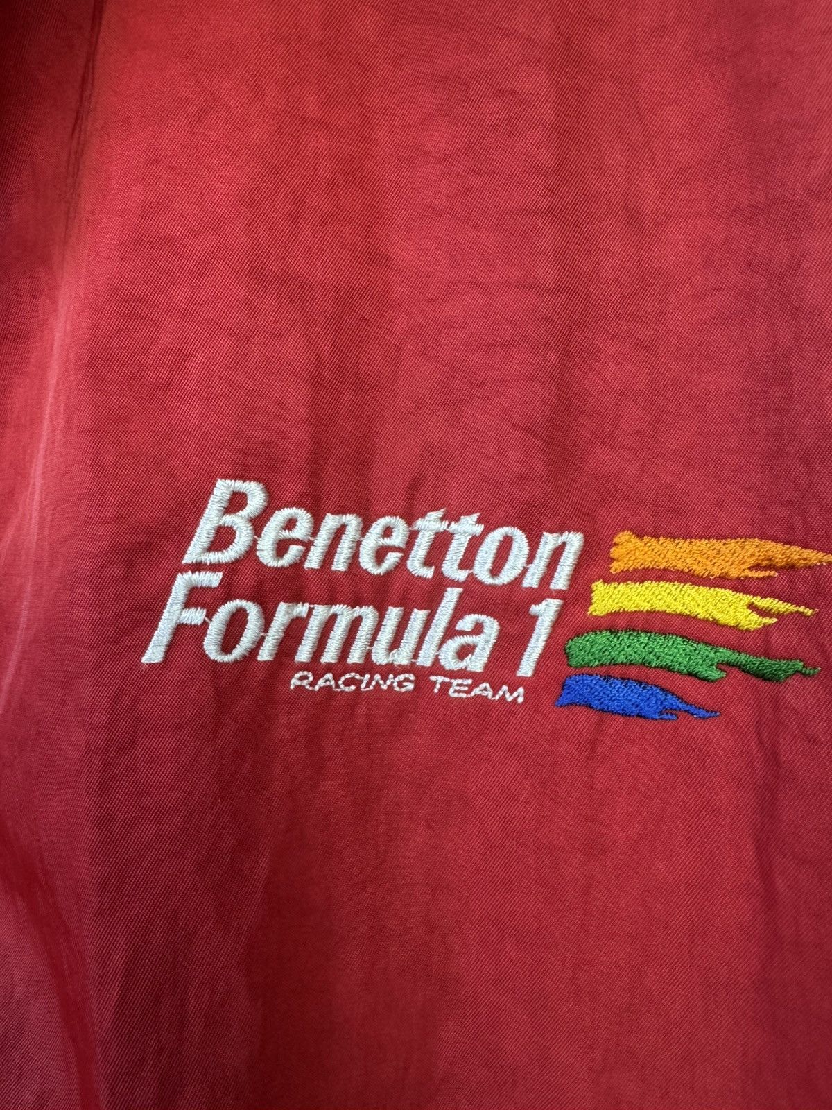 Benetton 1990s vintage Benetton Formula 1 racing team jacket. Size US L / EU 52-54 / 3 - 4 Thumbnail