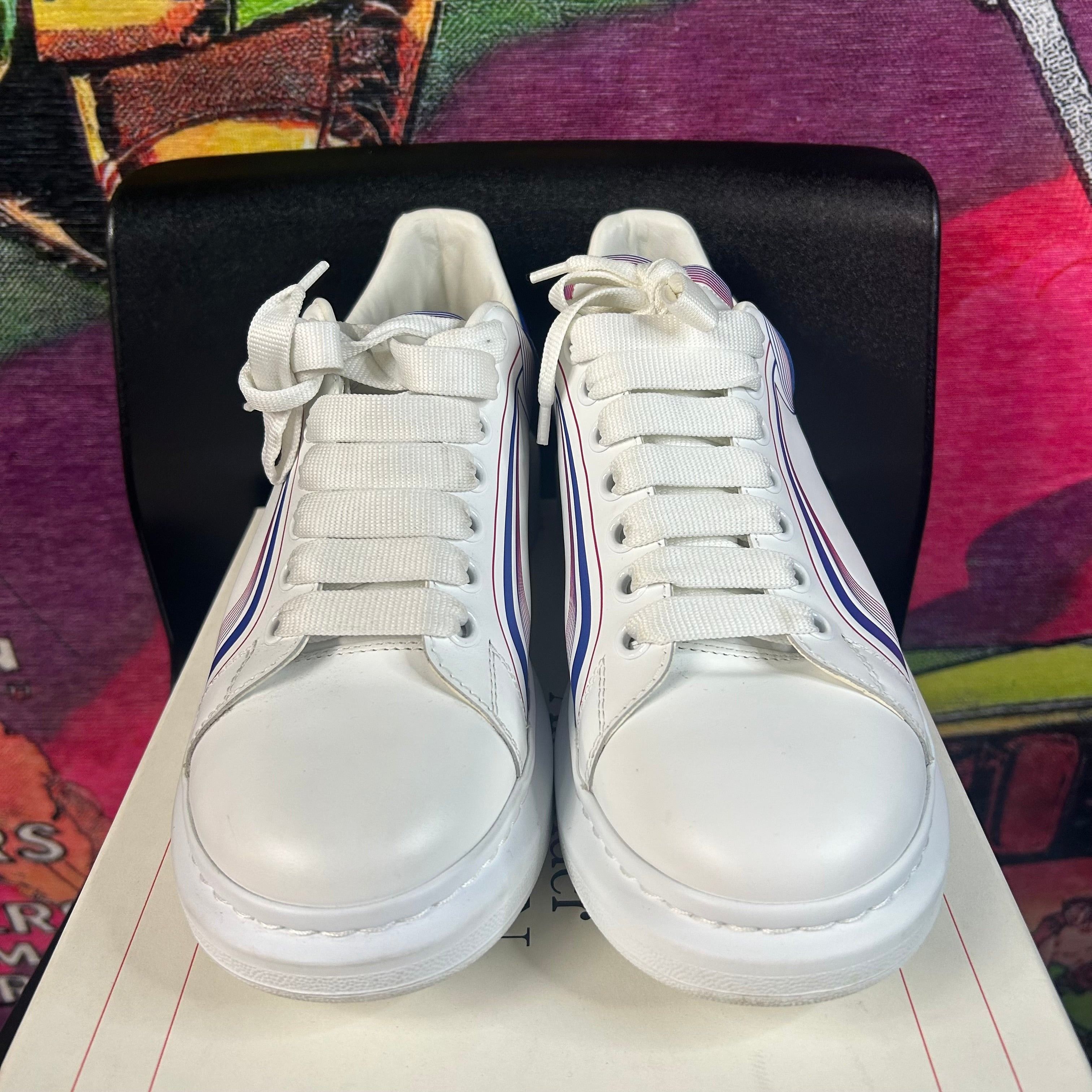 Alexander McQueen Alexander McQueen Oversized Sneakers White Galactic Blue Size US 8 / EU 41 - 4 Thumbnail