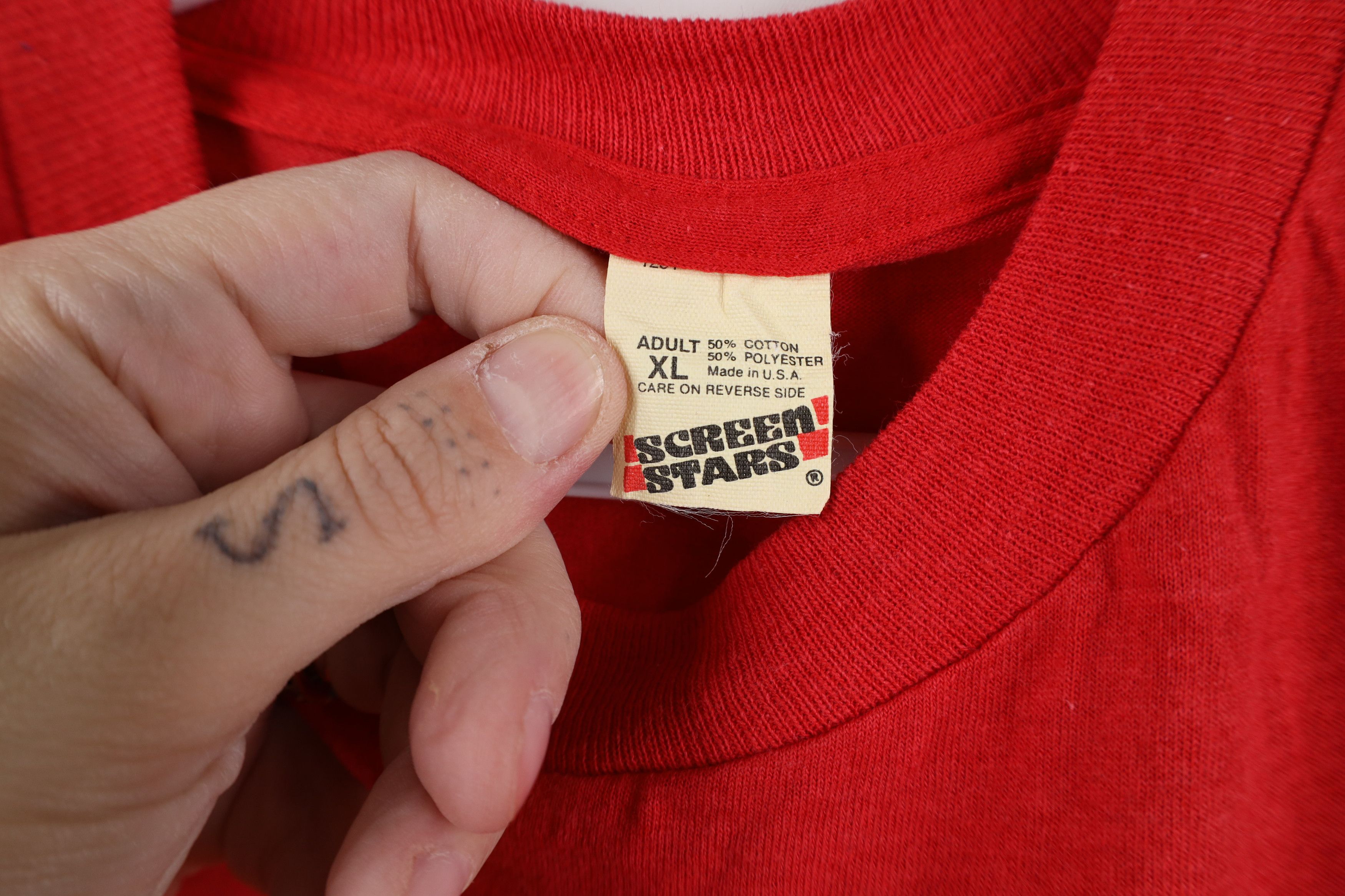 Vintage Vintage 80s Local 20 Union Short Sleeve T-Shirt Red USA Size US XL / EU 56 / 4 - 9 Thumbnail