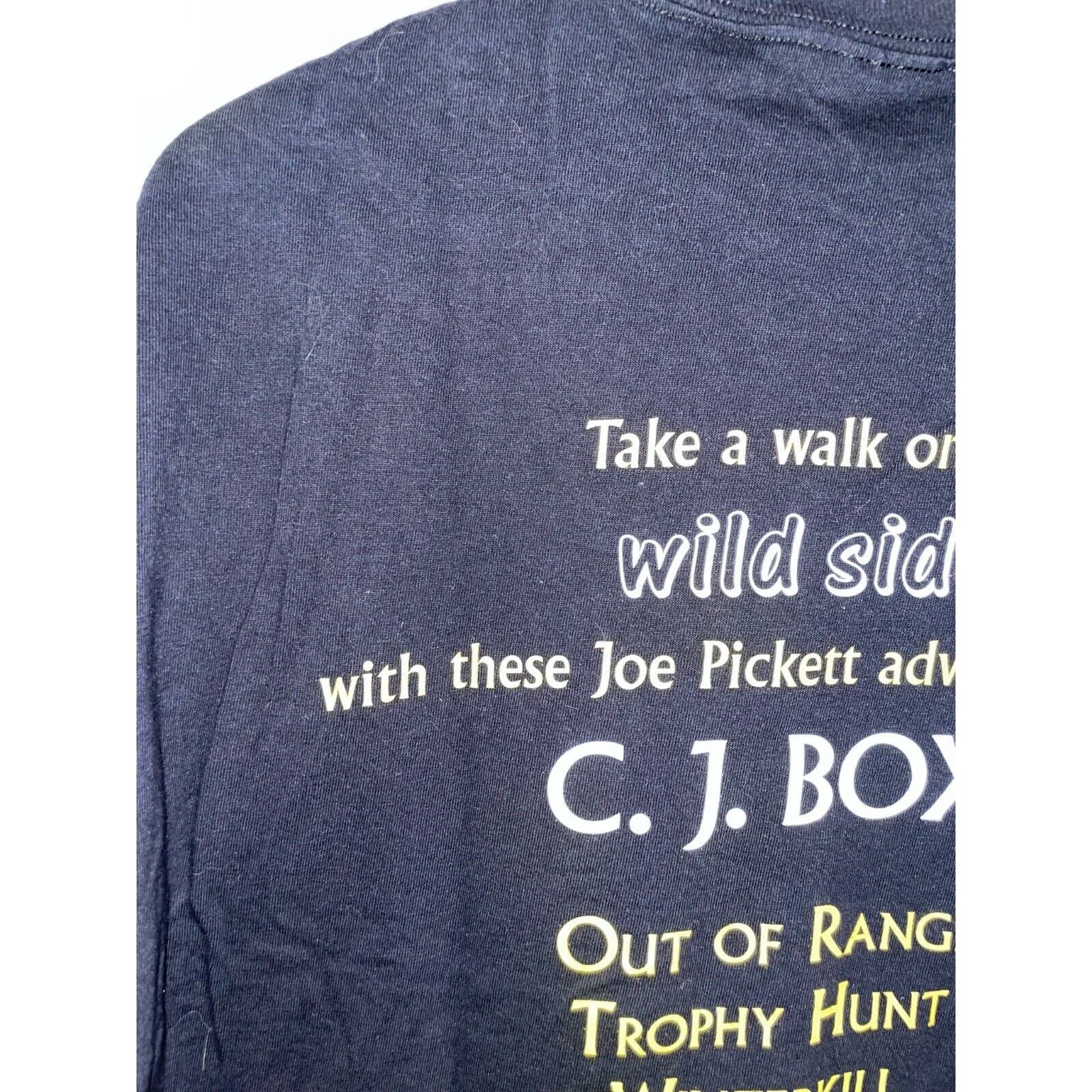 Hanes Vintage CJ Box Shirt I'm Out Of Range Book Author Tee L Size US L / EU 52-54 / 3 - 6 Thumbnail
