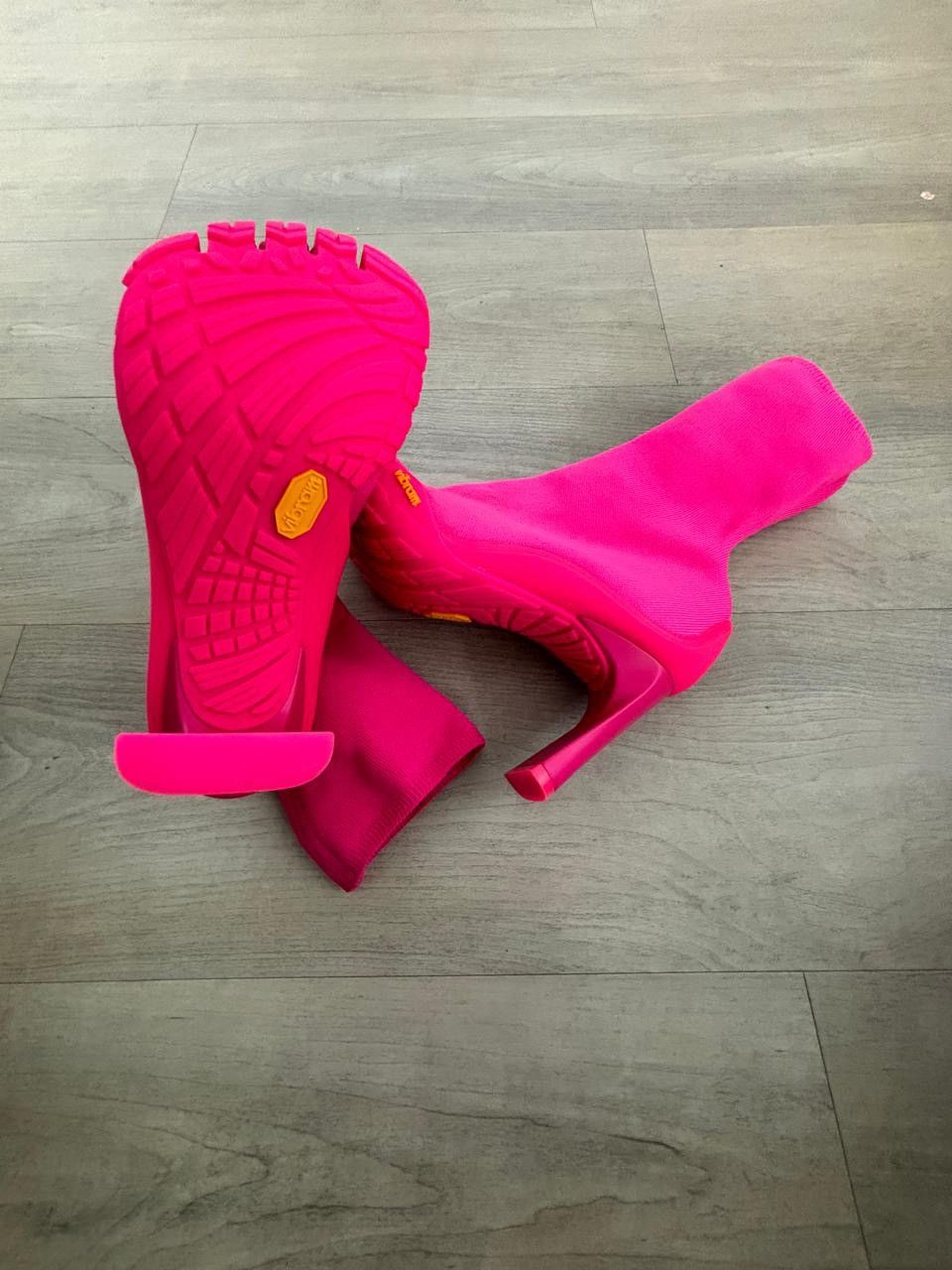 Balenciaga Vibram Five Fingers Split Toe Heeled Sock Boots Size US 8 / IT 38 - 9 Thumbnail