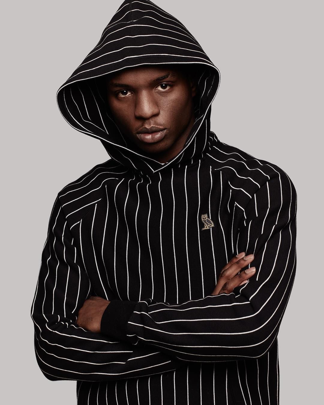 【October's Very Own】SCRIPT PINSTRIPE HOODIE フーディー OVO Familia Pinstripe Grey Hoodie - Mens - Size S - Octobers