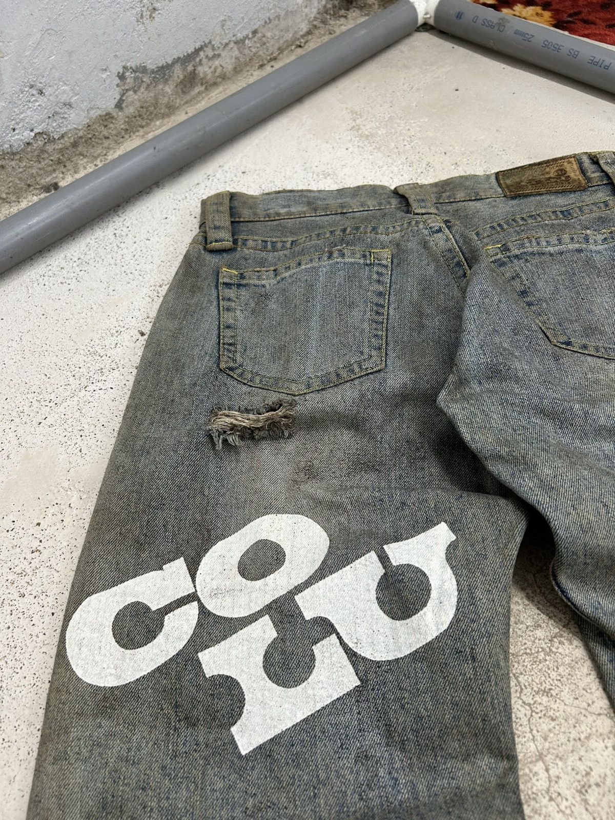 GOSTAR DE FUGA Co and Lu Japan Unisex Dirty Mud Washed Distressed Worn Size US 28 / EU 44 - 18 Thumbnail
