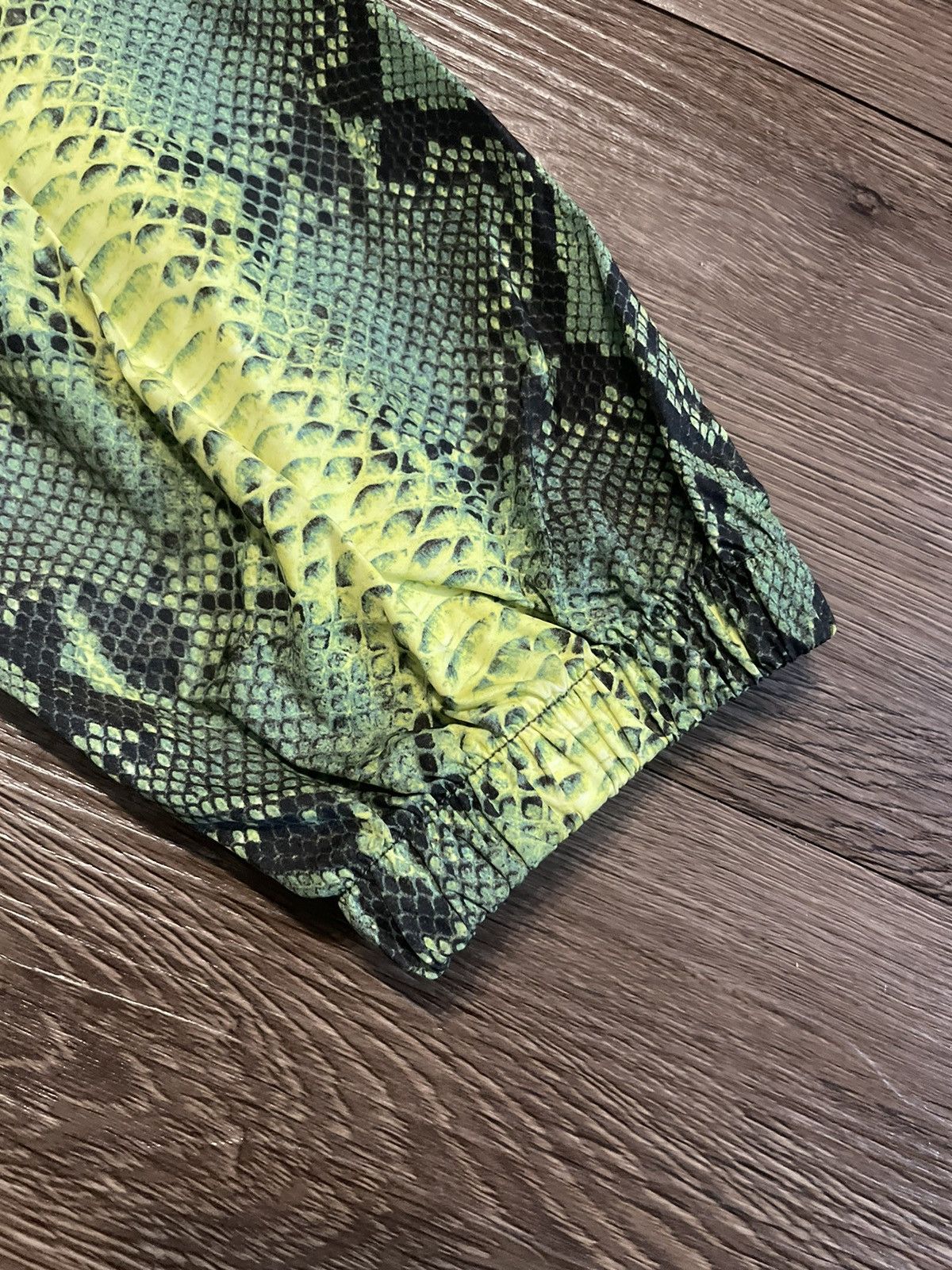 Supreme × The North Face Supreme X The North Face Snakeskin Coach SS18 Size US L / EU 52-54 / 3 - 7 Thumbnail