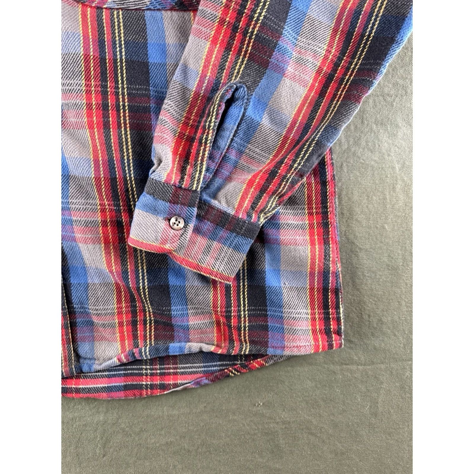 Vintage VINTAGE Private Property Flannel Shirt Workwear Grunge Red Blue USA L 90s Size US L / EU 52-54 / 3 - 6 Thumbnail