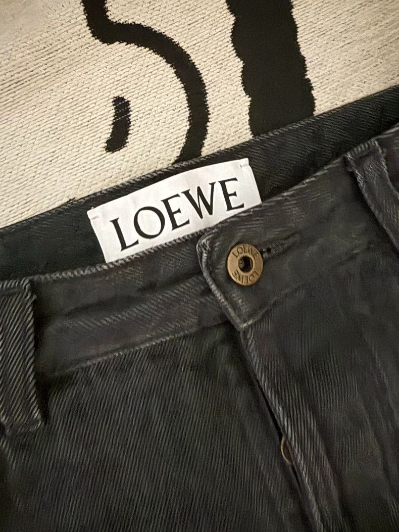 Loewe Loewe Embossed logo leather straight pants jeans Size 30" / US 8 / IT 44 - 2 Thumbnail