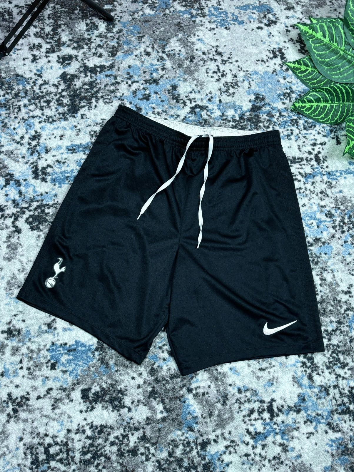 Nike Nike Tottenham Hotspur Short Home Away Size US 36 / EU 52 - 1 Thumbnail