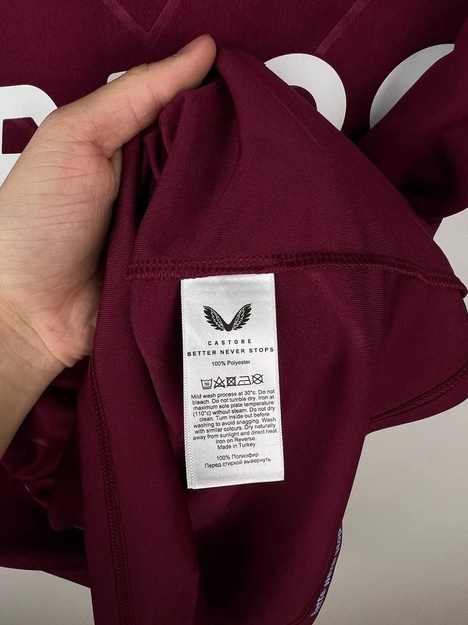 Vintage Aston Villa Castore jersey t-shirts size M Size US M / EU 48-50 / 2 - 4 Thumbnail
