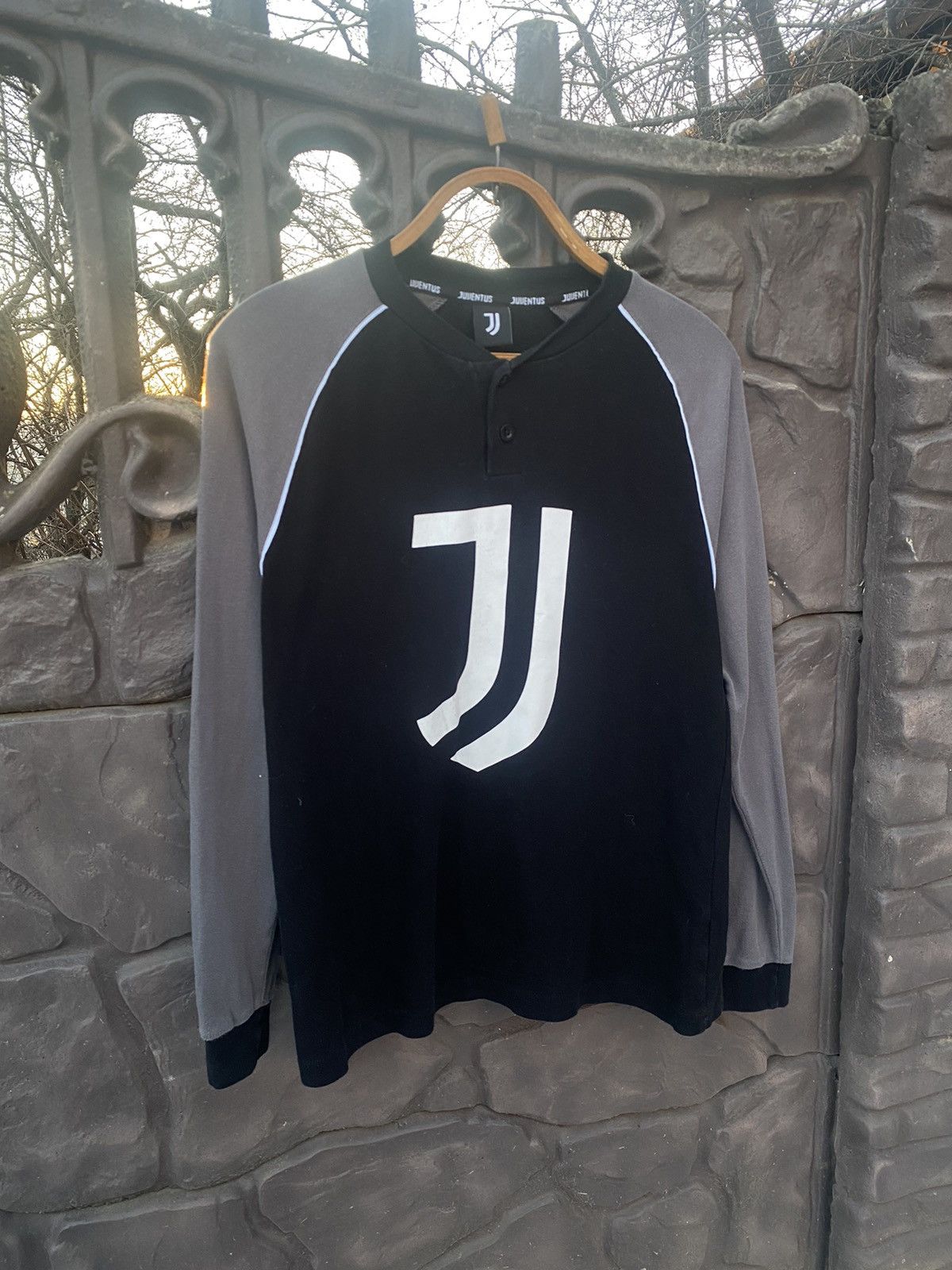 Vintage JUVENTUS Men's Pyjamas Long Sleeve Size US S / EU 44-46 / 1 - 2 Thumbnail