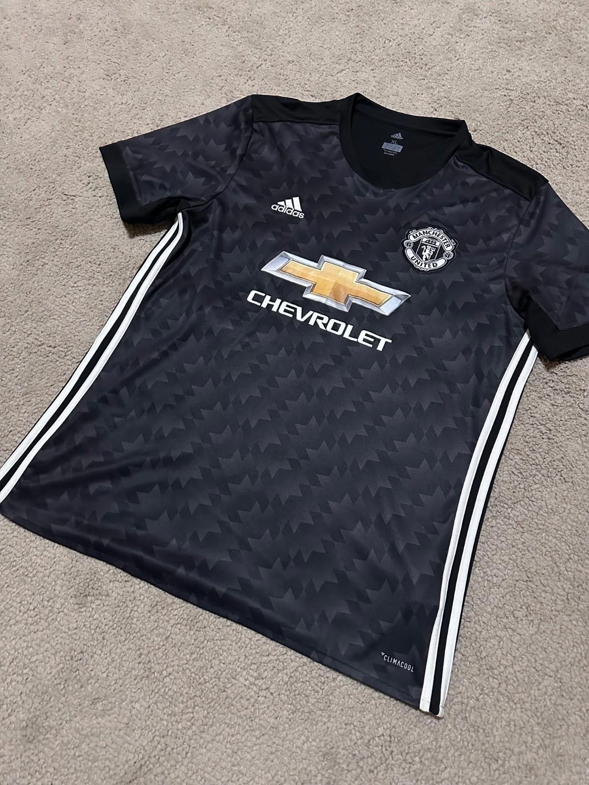 Adidas MANCHESTER UNITED 2017/18 AWAY FOOTBALL SHIRT SOCCER JERSEY Size US XL / EU 56 / 4 - 2 Thumbnail