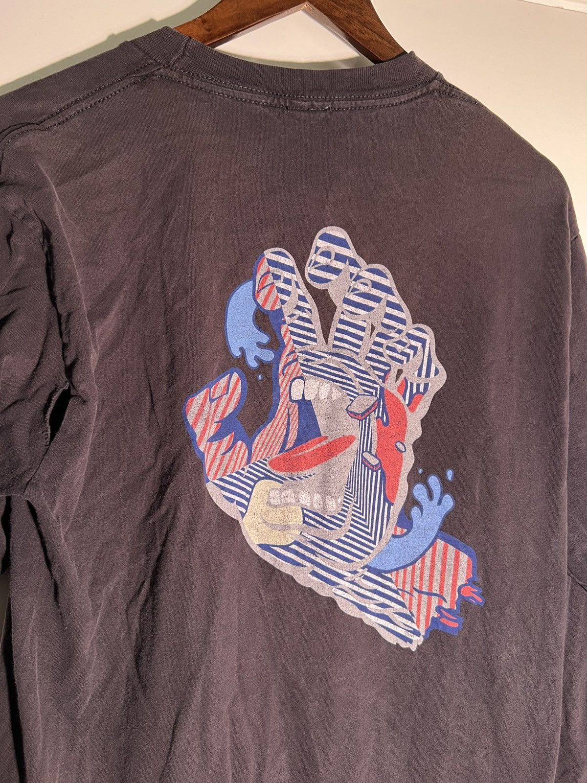Vintage Y2K 2000’s VTG Vintage Santa Cruz Monster Hand Retro T Shirt Size US M / EU 48-50 / 2 - 3 Thumbnail