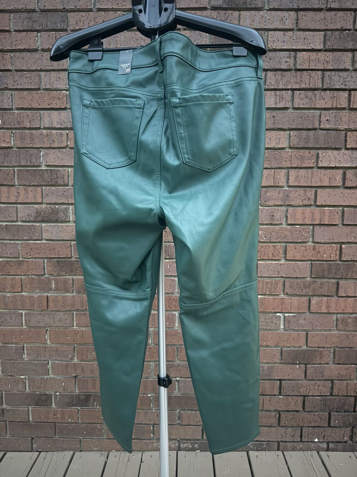 Torrid Torrid Green Faux Leather Pants High Rise Skinny Size 12 S Size 38" / US 16 / IT 52 - 10 Thumbnail