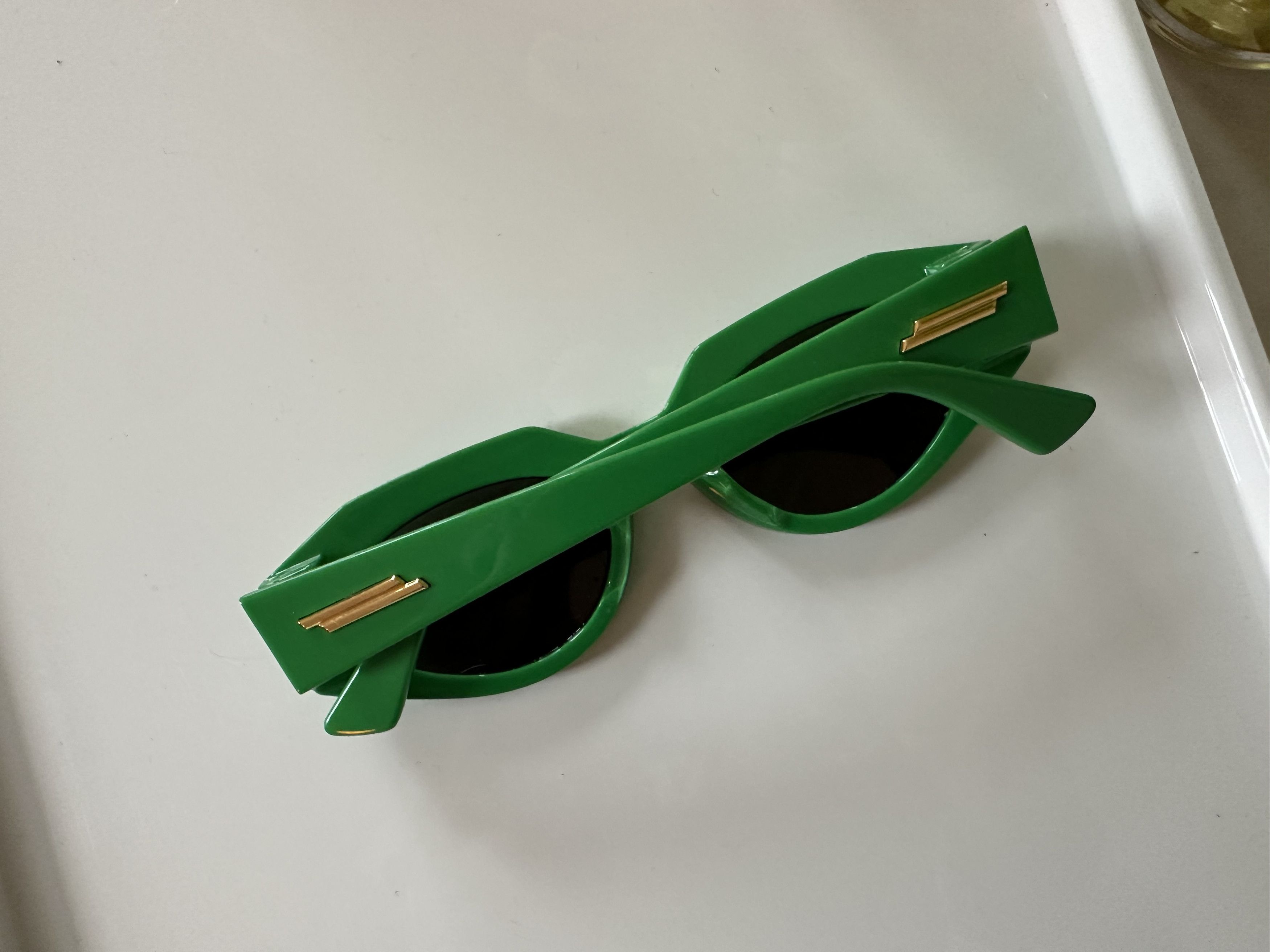 Bottega Veneta BOTTEGA VENETA - Facet Oval Sunglasses in Green. Unisex Size ONE SIZE - 8 Thumbnail
