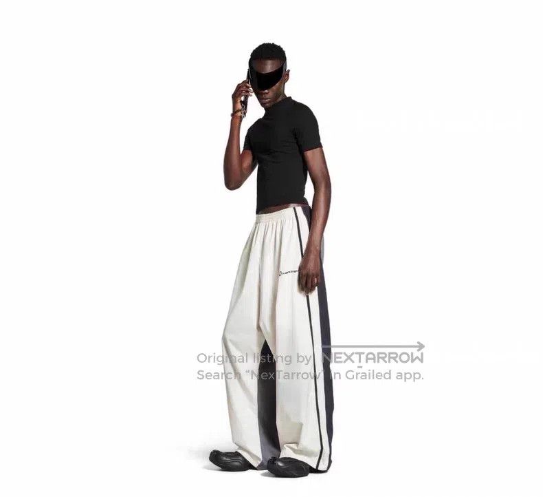 Balenciaga Balenciaga White and Gray Aged Destroyed Sweatpants with F Size US 34 / EU 50 - 6 Thumbnail