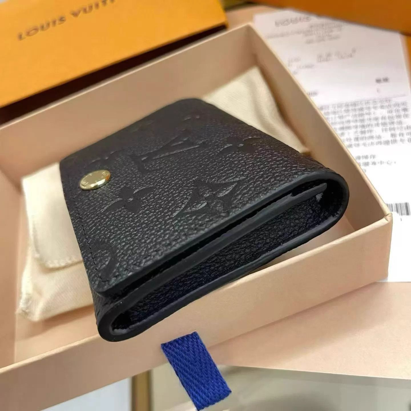 Louis Vuitton LV Women's AK951 Embossed Leather Card Holder - New Size ONE SIZE - 4 Thumbnail