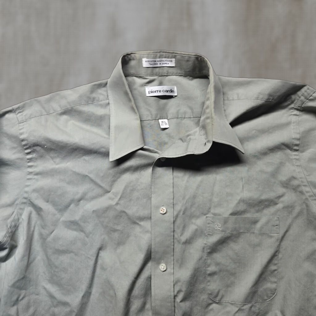 Pierre Cardin Pierre Cardin Solid Gray Button-Up Shirt Long Sleeve Adult Men's Size 16.5 32 33 Shirt Mens Gray 90s None Size US XL / EU 56 / 4 - 1 Thumbnail