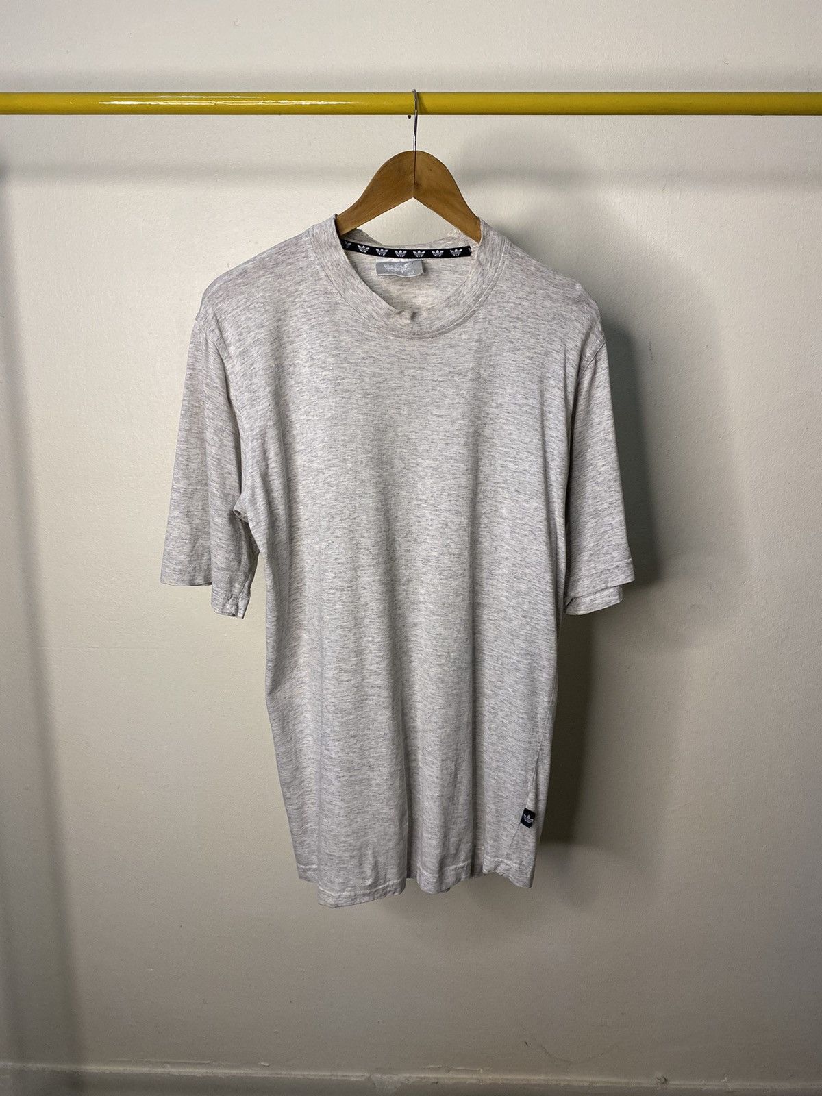 Adidas × Vintage Vintage Adidas Print Small Logo At Sleeve Tshirt Size US L / EU 52-54 / 3 - 1 Thumbnail