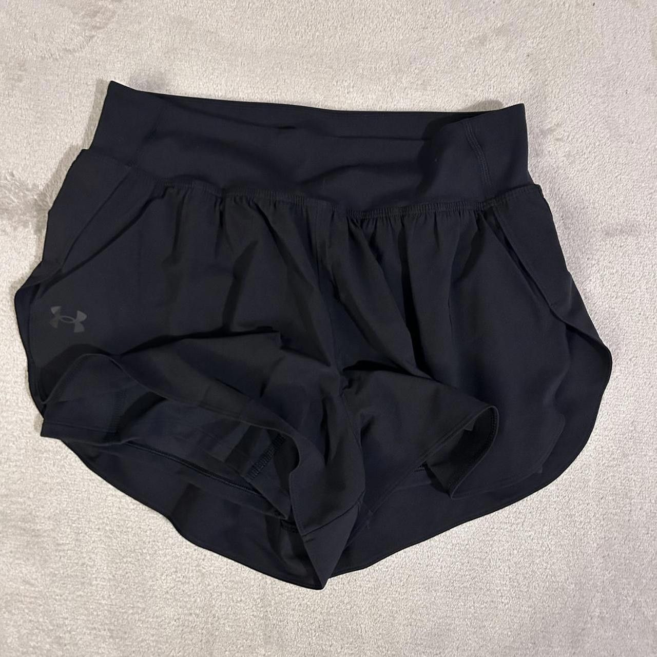 Under Armour Under Armour Women's Black Shorts Size 36" / US 14 / IT 50 - 1 Thumbnail