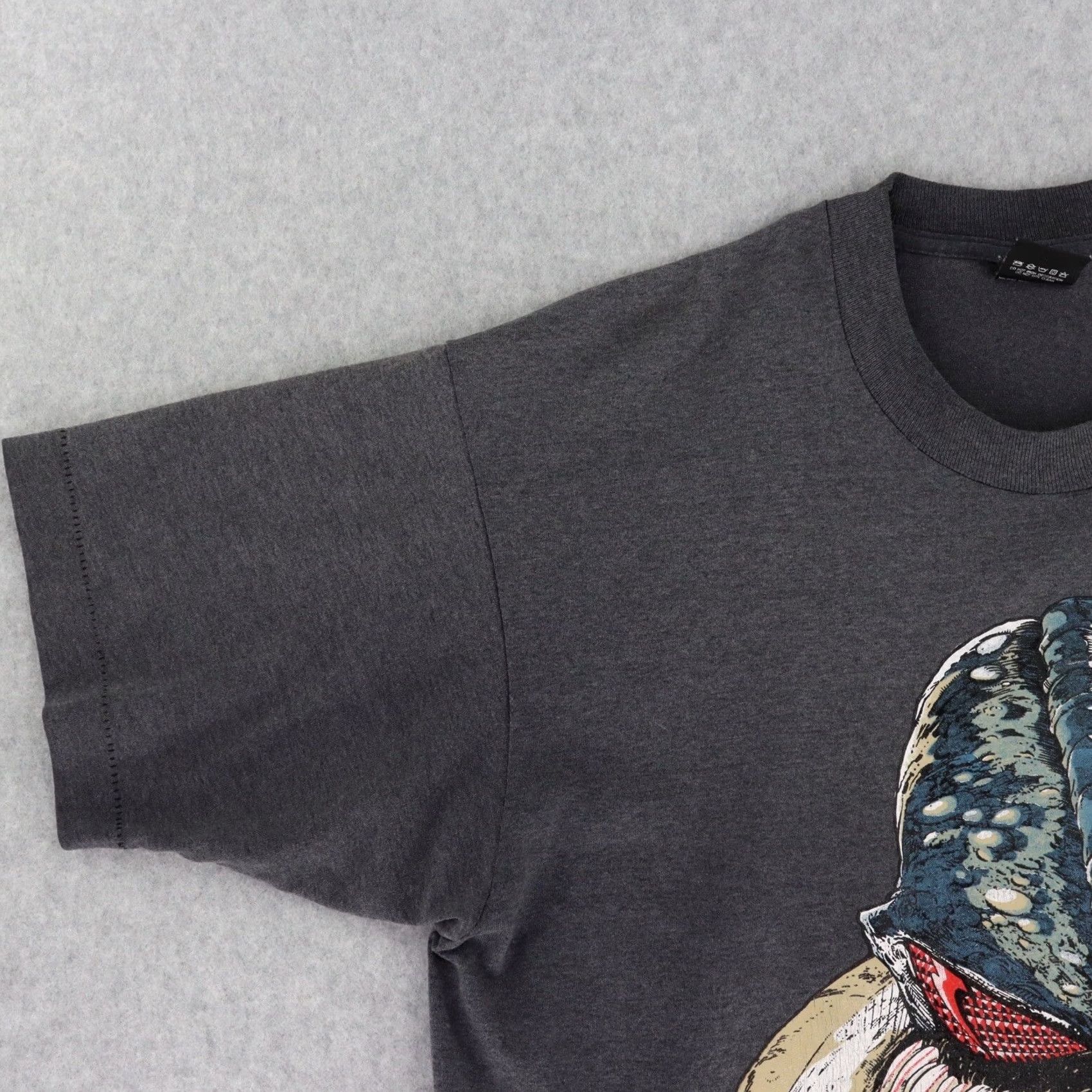Vintage SPAWN VIOLATOR SHIRT McFARLANE VTG 90S IMAGE COMIC XL Gray S/S Glow in the Dark Mens T-Shirt Size US XL / EU 56 / 4 - 8 Thumbnail