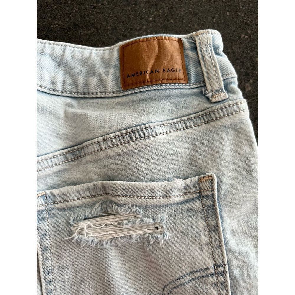 American Eagle Outfitters American Eagle distressed Hi rise shorts size 6 Size 28" / US 6 / IT 42 - 4 Thumbnail