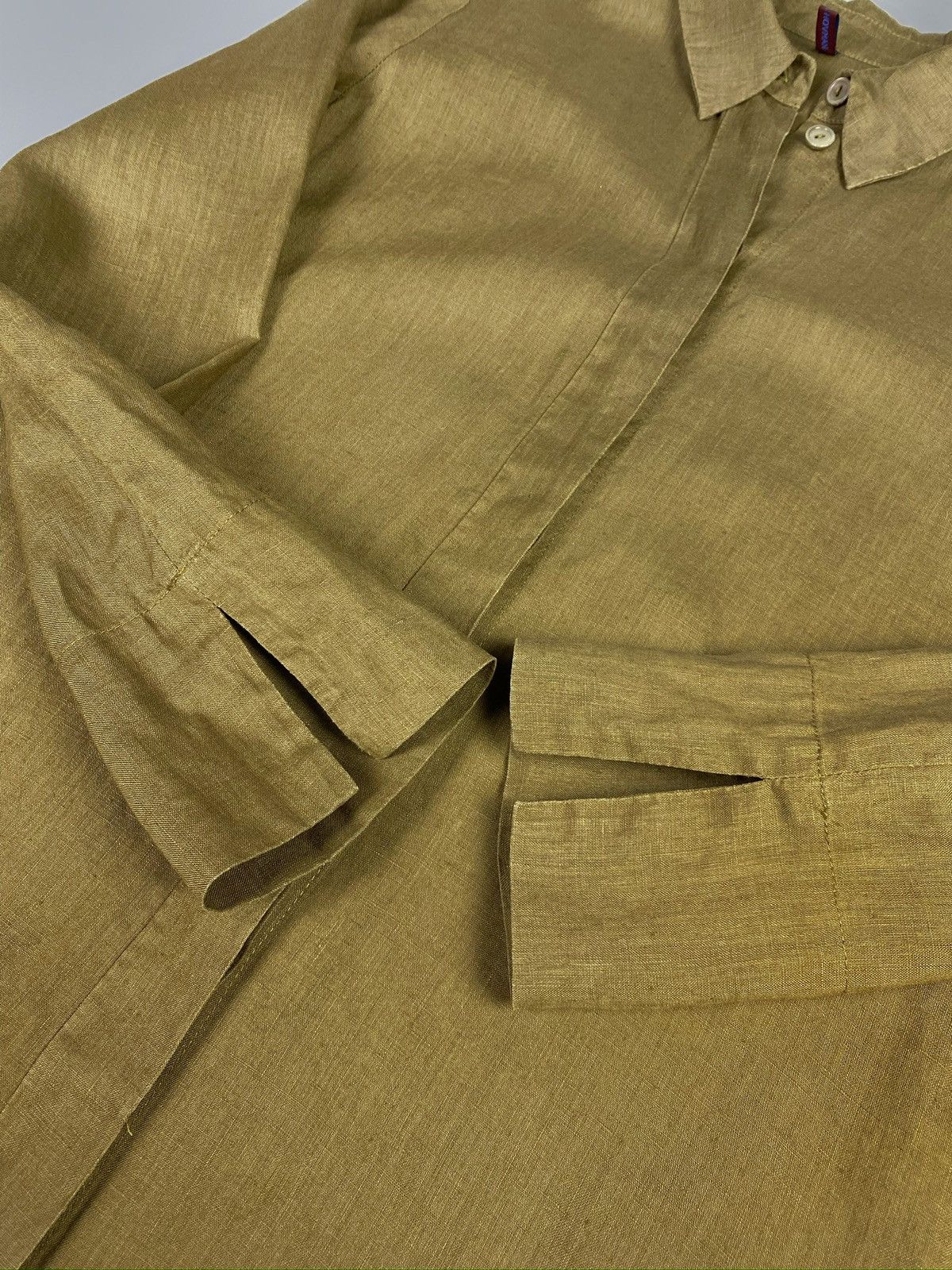 Vintage Women's KATHARINA HOVMAN 100% Linen LS Khaki Shirt US 6 Size M / US 6-8 / IT 42-44 - 10 Thumbnail