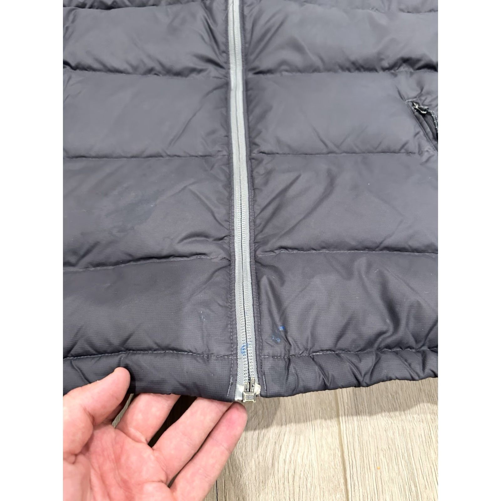 Mountain Hardwear VINTAGE Mountain Hardwear Men's Down Puffer Jacket Grey Medium Size US M / EU 48-50 / 2 - 5 Thumbnail