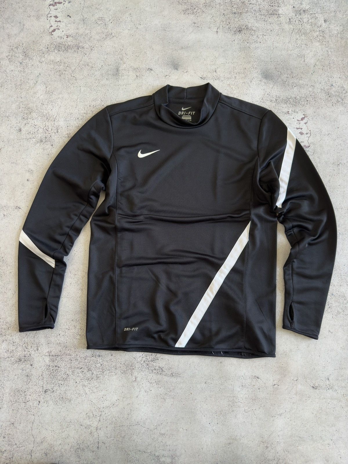 Nike Nike Black Training Sweater Size M Size US M / EU 48-50 / 2 - 1 Thumbnail