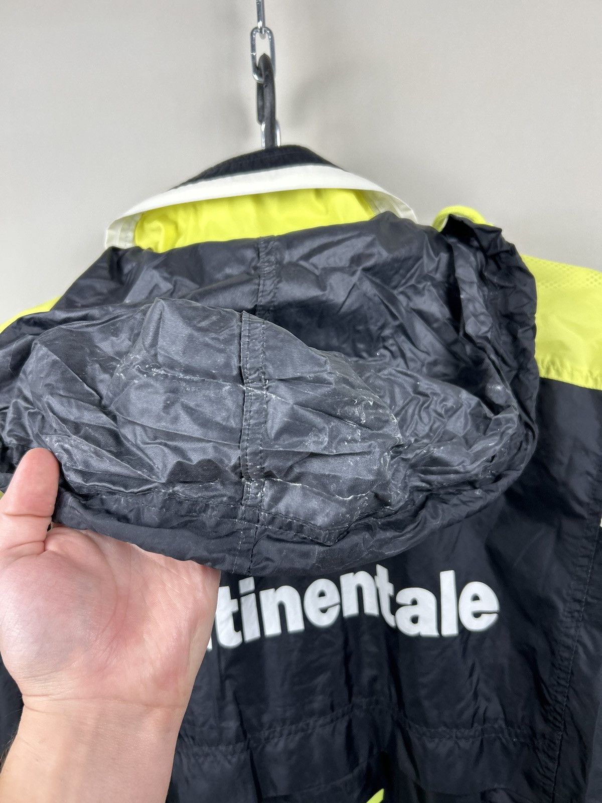 Nike Vintage 90s Nike Borussia Dortmund Jacket Jersey Rare Size US S / EU 44-46 / 1 - 24 Thumbnail