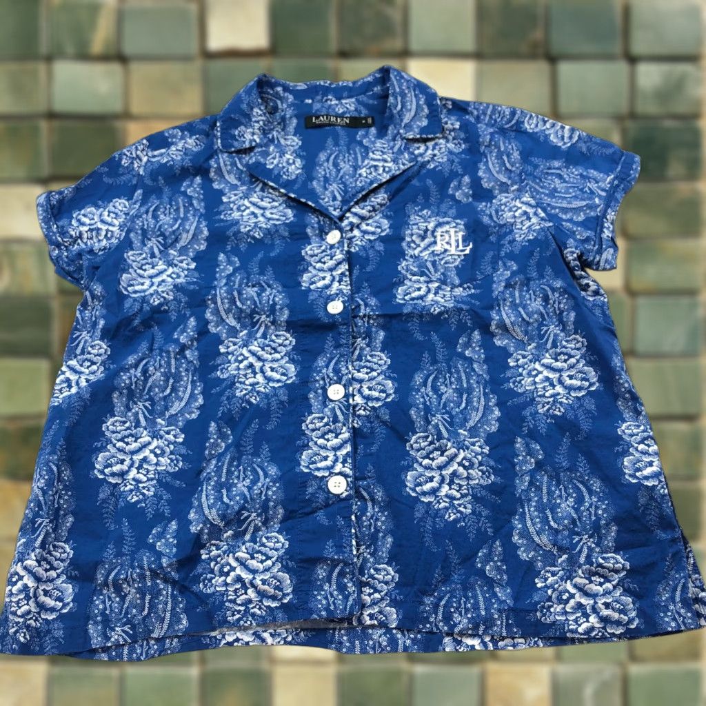 Ralph Lauren Lauren Ralph Lauren Crest Button Short Sleeve Shirt Blue Geometric Shirt Women M Size M / US 6-8 / IT 42-44 - 1 Thumbnail