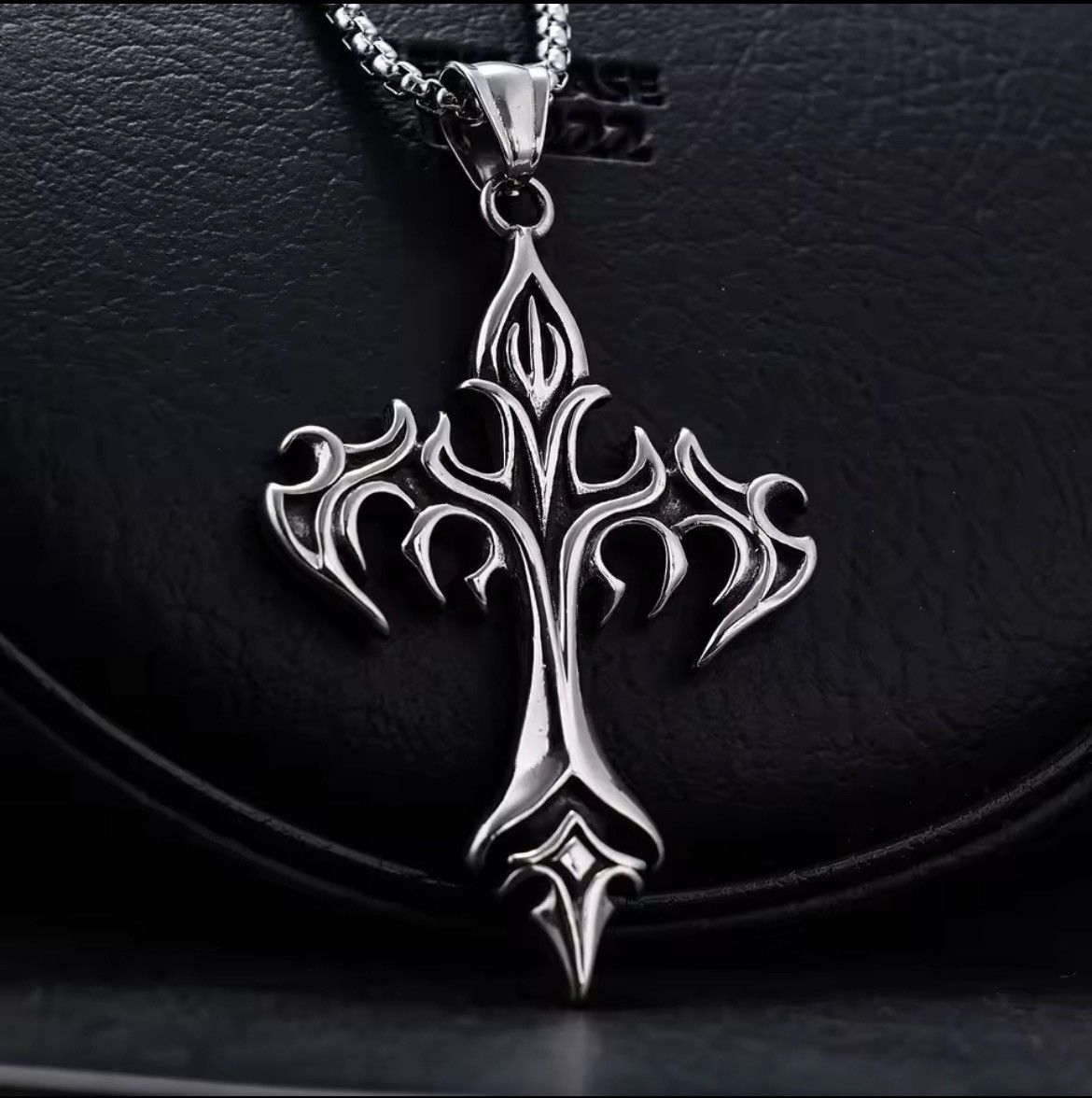 Vintage Y2K Retro Cross Chain Size ONE SIZE - 2 Thumbnail