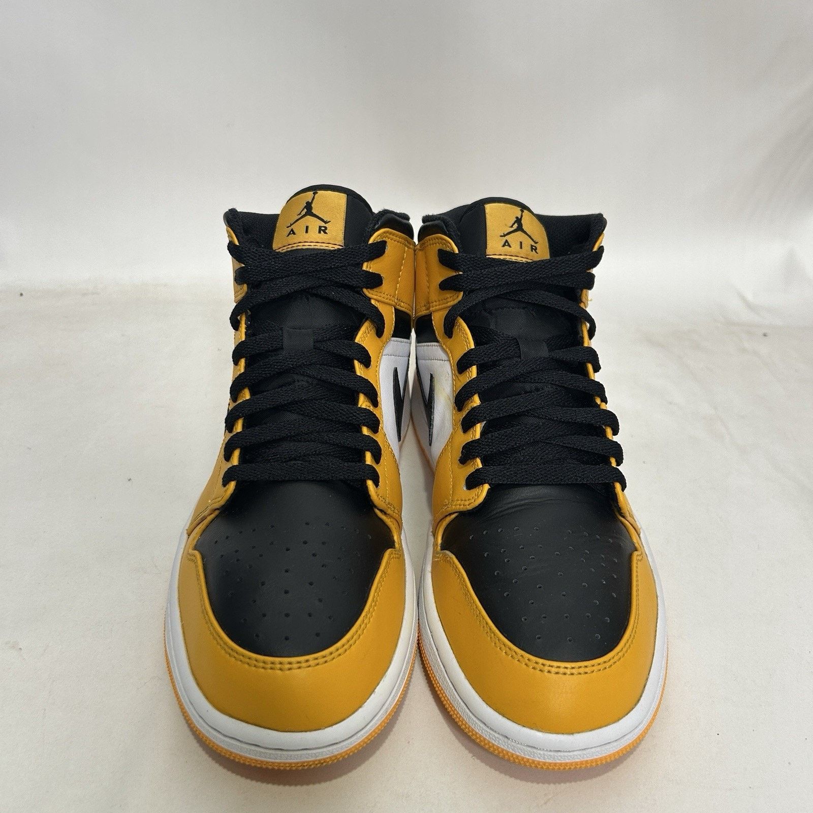 Jordan Brand Nike Air Jordan 1 Mid “Taxi/Yellow Black” Size US 10 / EU 43 - 2 Thumbnail