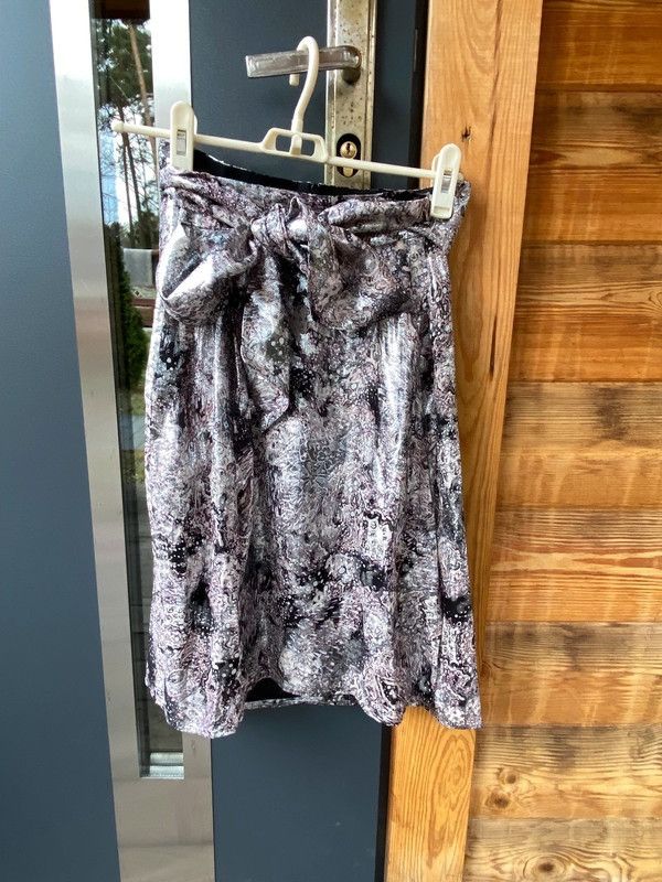 Iro Shimmering Silk Skirt by Iro 20W Size 26" / US 2 / IT 38 - 4 Thumbnail