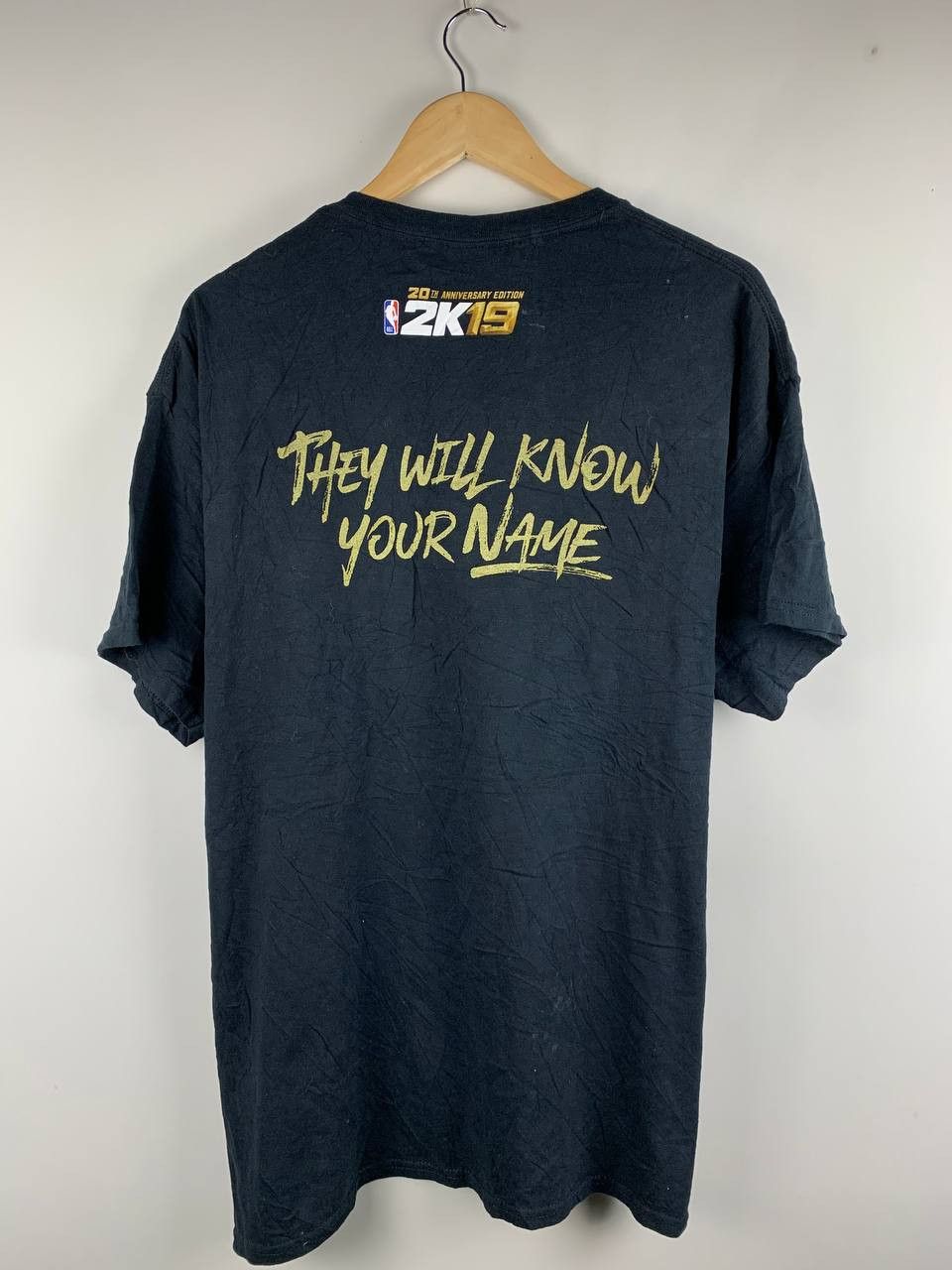 Vintage Vtg NBA 2K19 Basketball Playstation Gaming Kobe Bryant Tee Size US XL / EU 56 / 4 - 4 Thumbnail