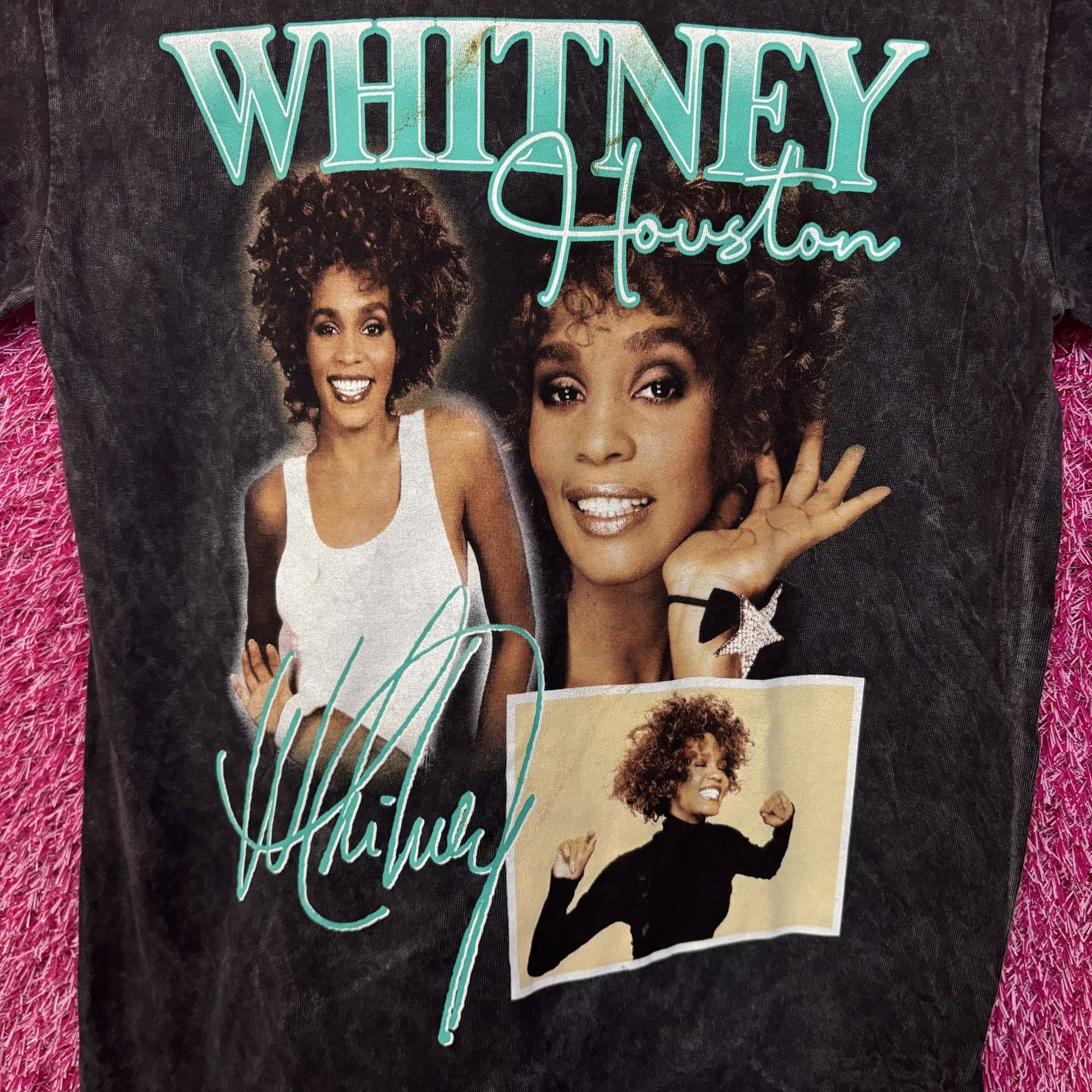 Other Whitney Houston Collage black tee size small Size US S / EU 44-46 / 1 - 2 Thumbnail