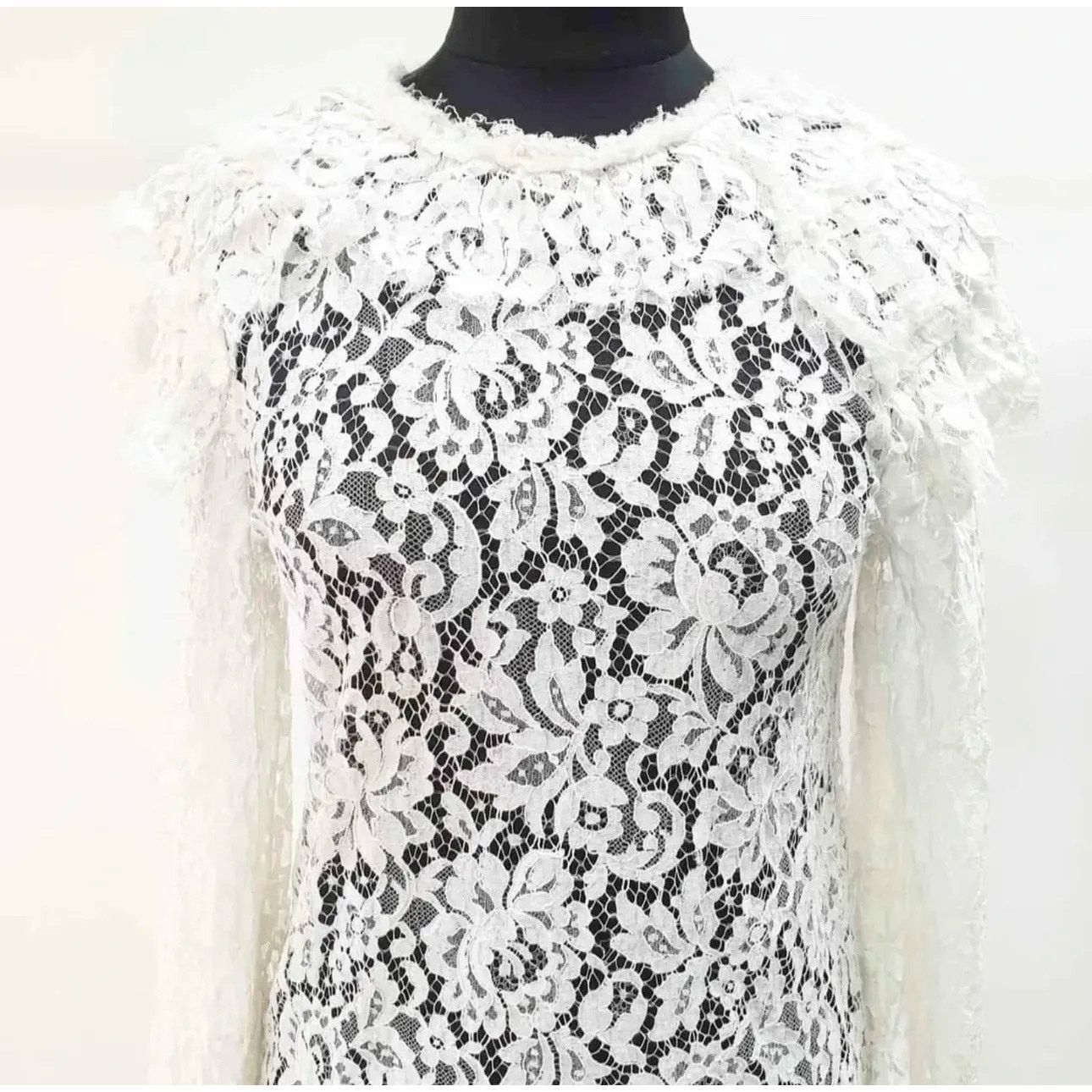 Chanel Chanel White Floral Lace Blouse Sz/36 Size XS / US 0-2 / IT 36-38 - 3 Thumbnail