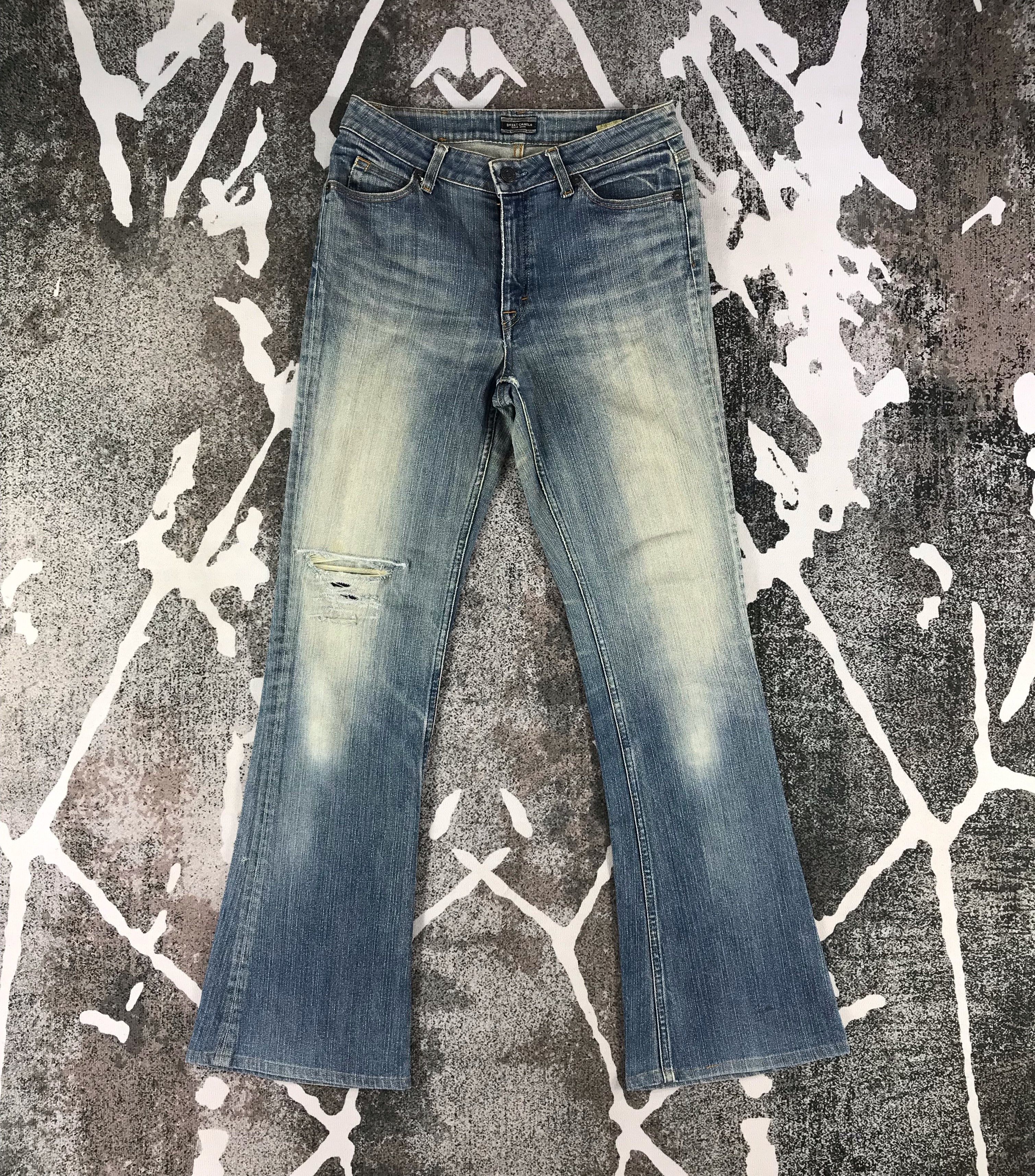 Japanese Brand Sweet Camel Jeans Faded Blue Flare Denim KJ1232 Size 28" / US 6 / IT 42 - 1 Thumbnail