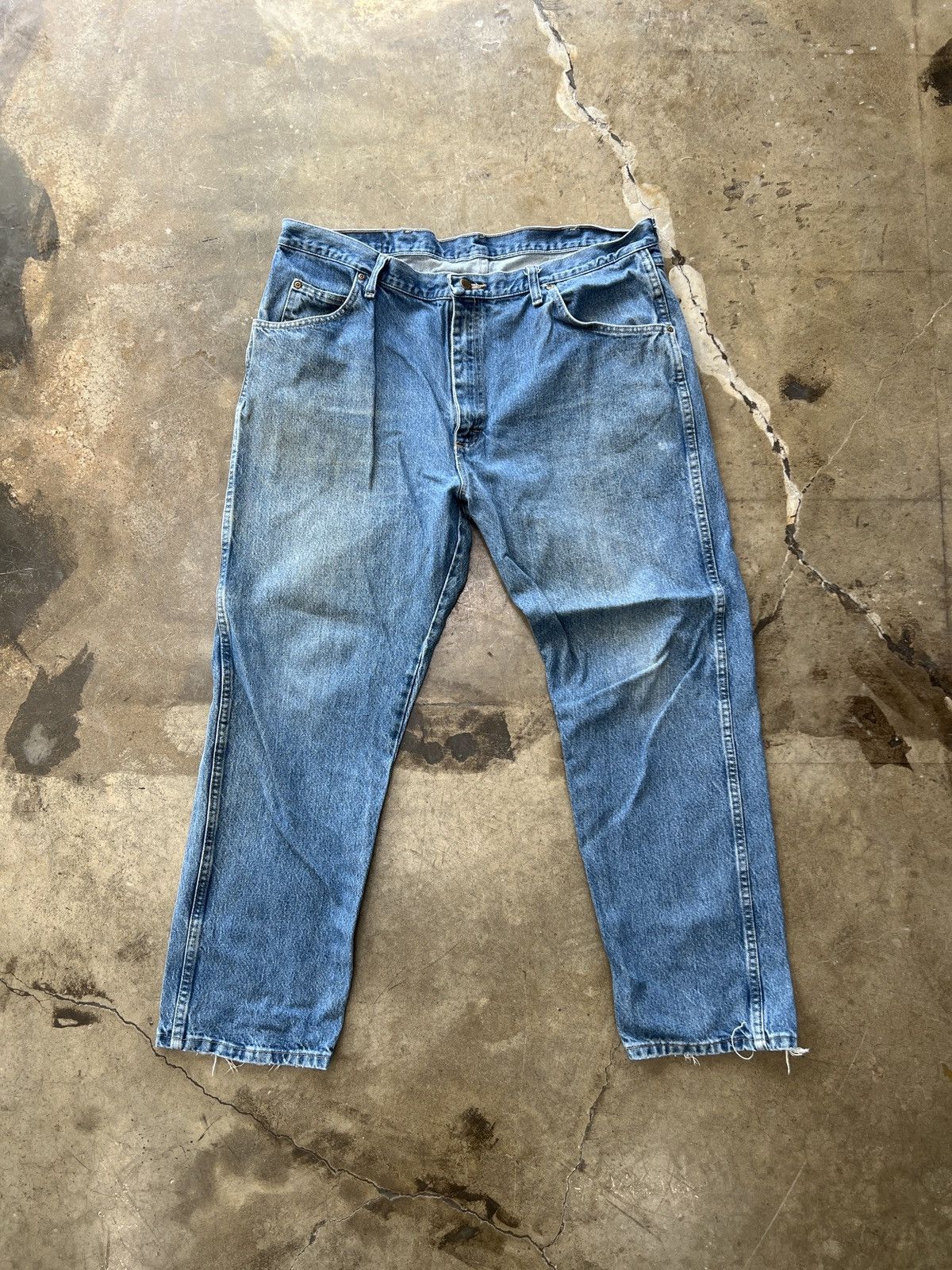 Vintage × Wrangler Wrangler Jeans Distressed Leg Opening Sz. 40x30 Size US 40 / EU 56 - 5 Thumbnail