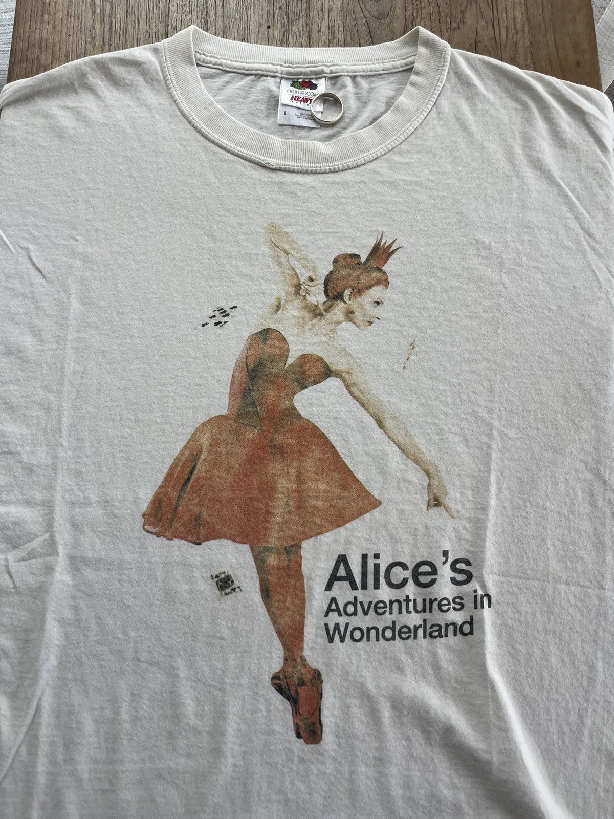 Vintage Vintage Alice’s Adventure in Wonderland 00’s Ballet Tshirt Size US L / EU 52-54 / 3 - 5 Thumbnail