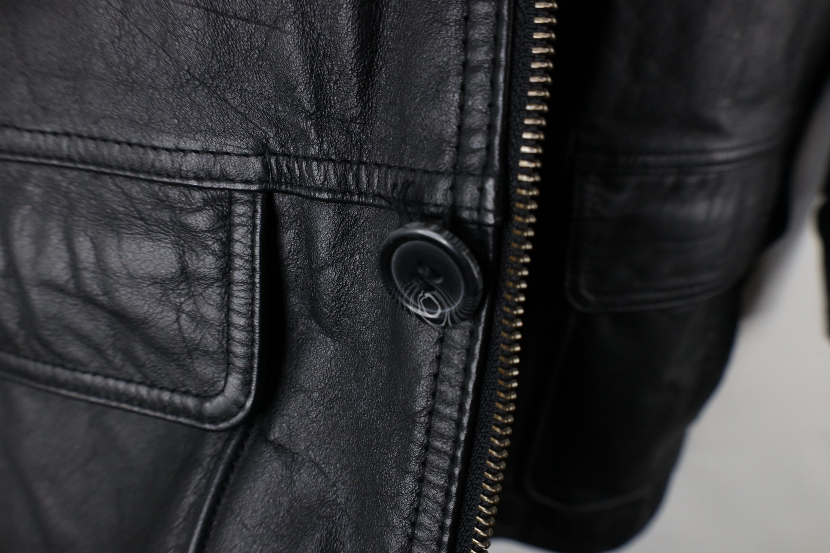 Vintage Vintage 90s Streetwear Leather Chore Barn Jacket Black Size US M / EU 48-50 / 2 - 7 Thumbnail