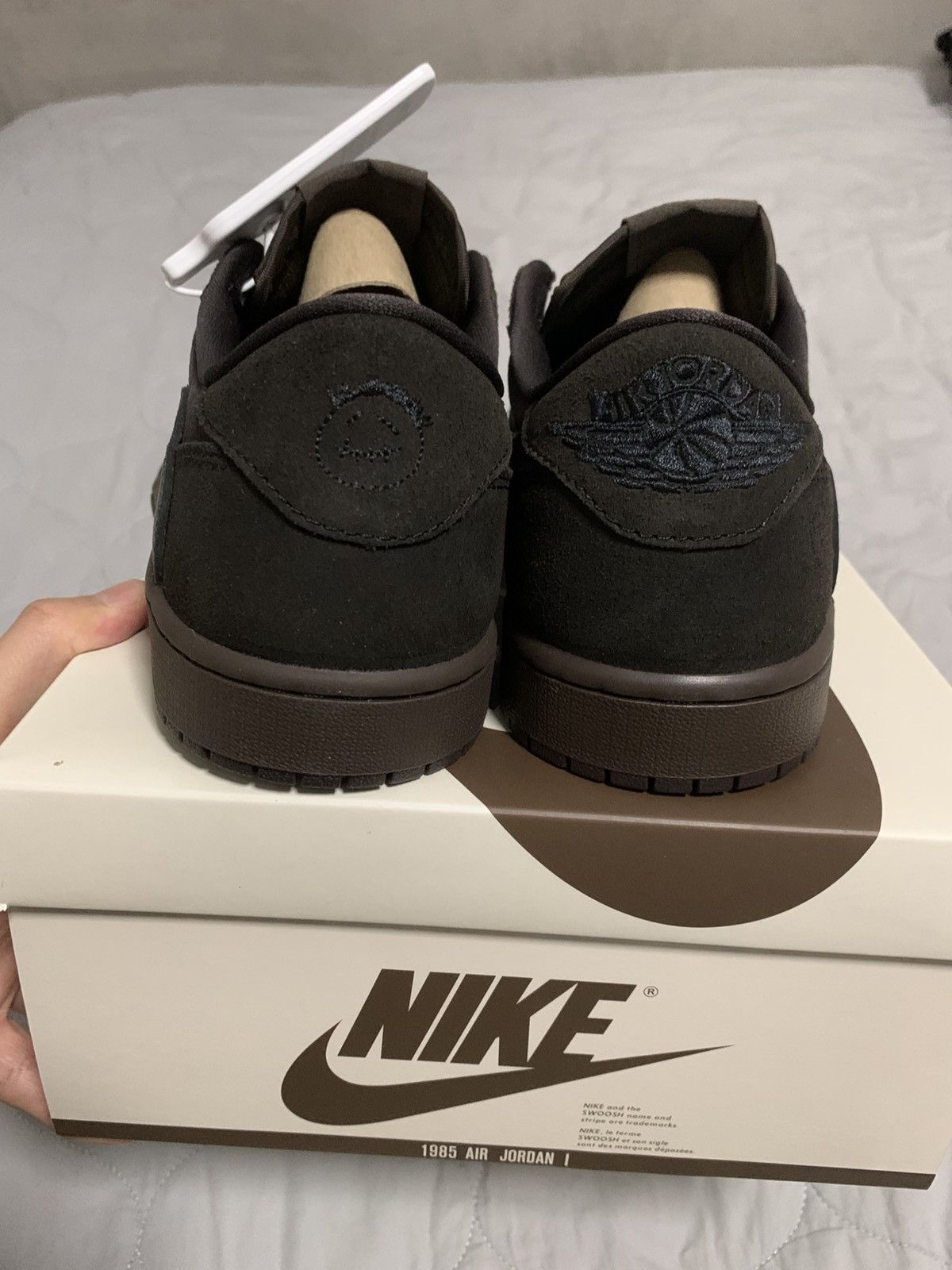 Jordan Brand Jordan 1 Travis Scott Vetvet Brown Retro Low TS Size US 10.5 / EU 43-44 - 3 Thumbnail