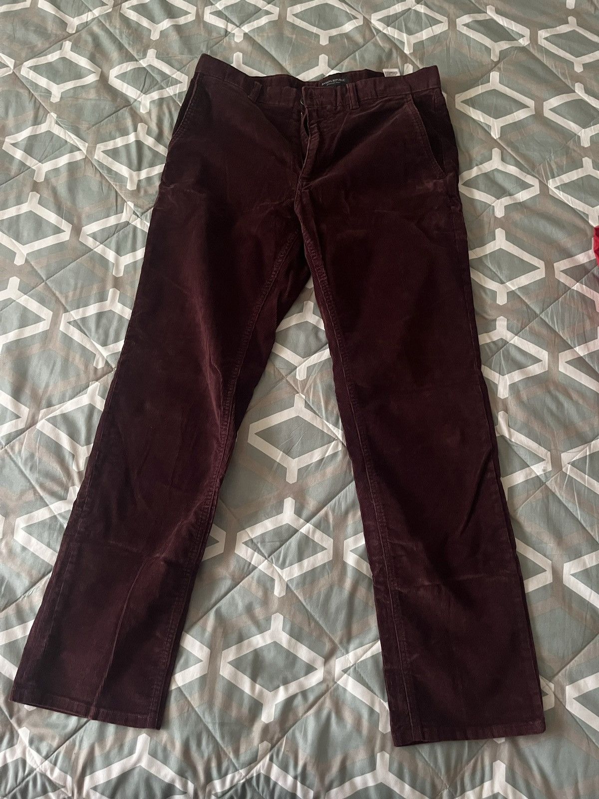 Banana Republic 33x32 Banana Republic Burgundy Corduroy Pants Size US 33 - 1 Thumbnail