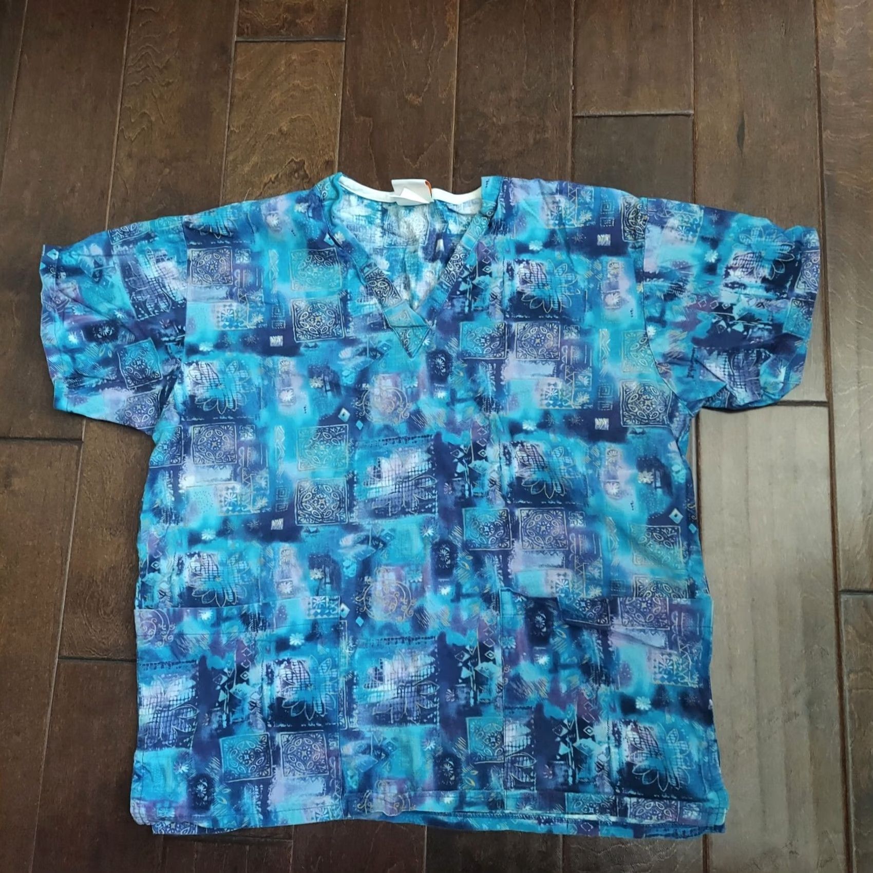 Vintage Peaches Women's Scrub Top Floral Print Blue with Pockets XS - Cotton - Medical - Mexico - B685 Size XS / US 0-2 / IT 36-38 - 2 Thumbnail