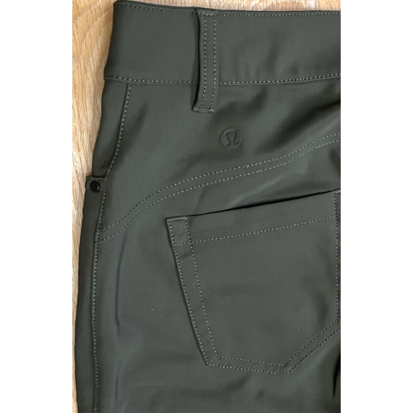 Lululemon Lululemon City Sleek 5 Pocket Pants Olive Green 27x27.5" Women Size 27" / US 4 / IT 40 - 6 Thumbnail