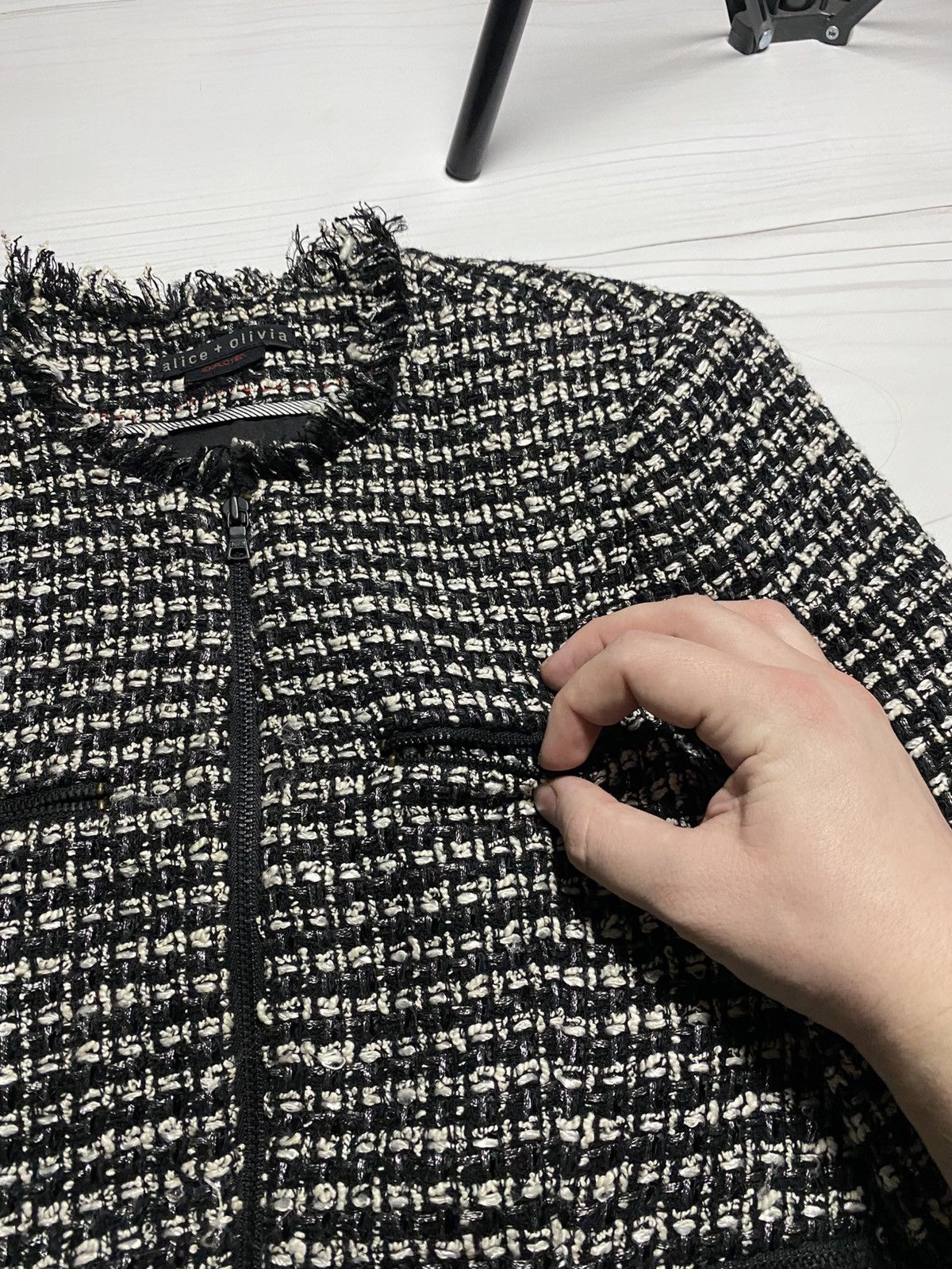 Alice + Olivia × Designer Alice + Olivia Employed tweed crop jacket Size S / US 4 / IT 40 - 10 Thumbnail