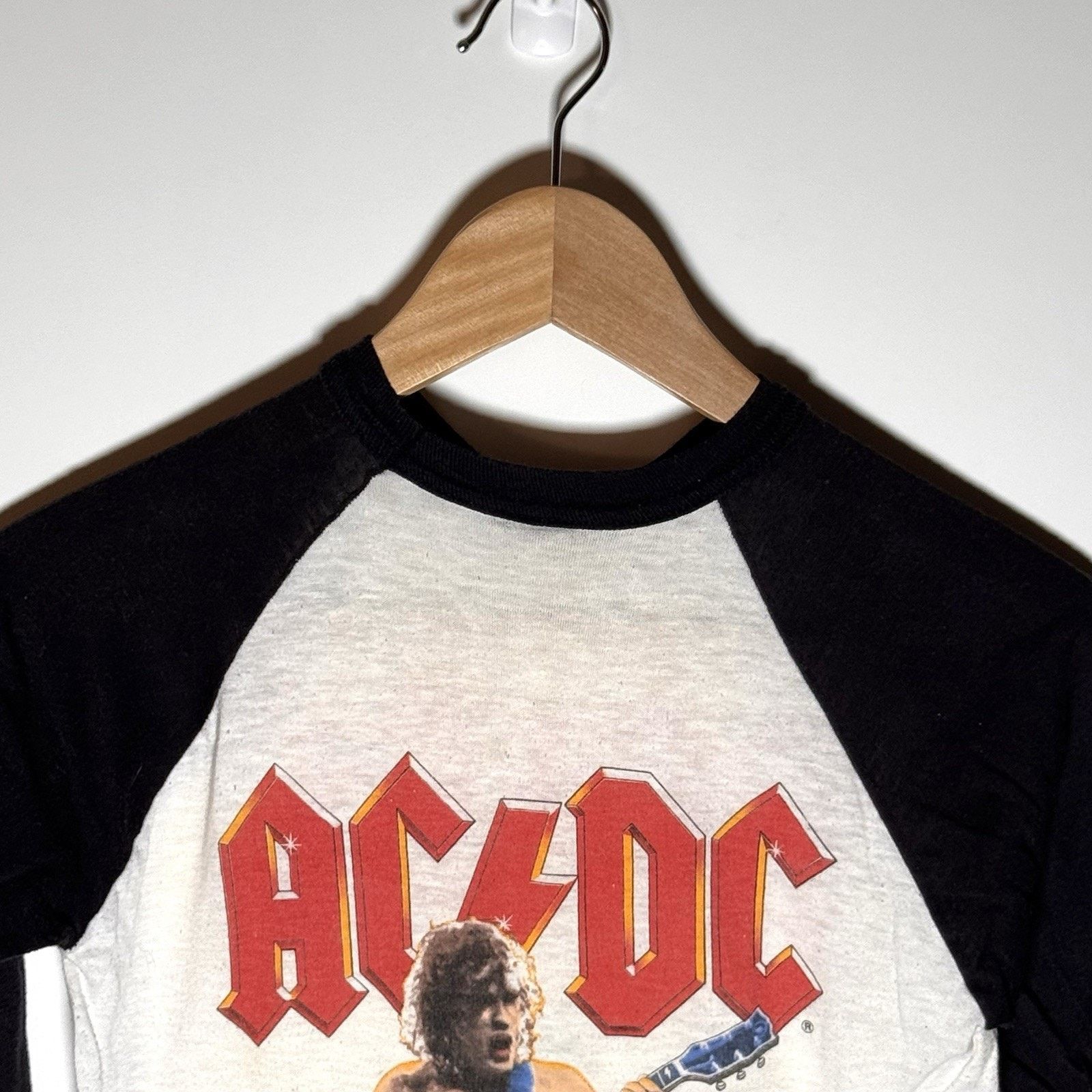 Band Tees × Vintage VTG AC/DC Flick of the Switch Raglan T-Shirt Women’s Small Size XS / US 0-2 / IT 36-38 - 11 Thumbnail