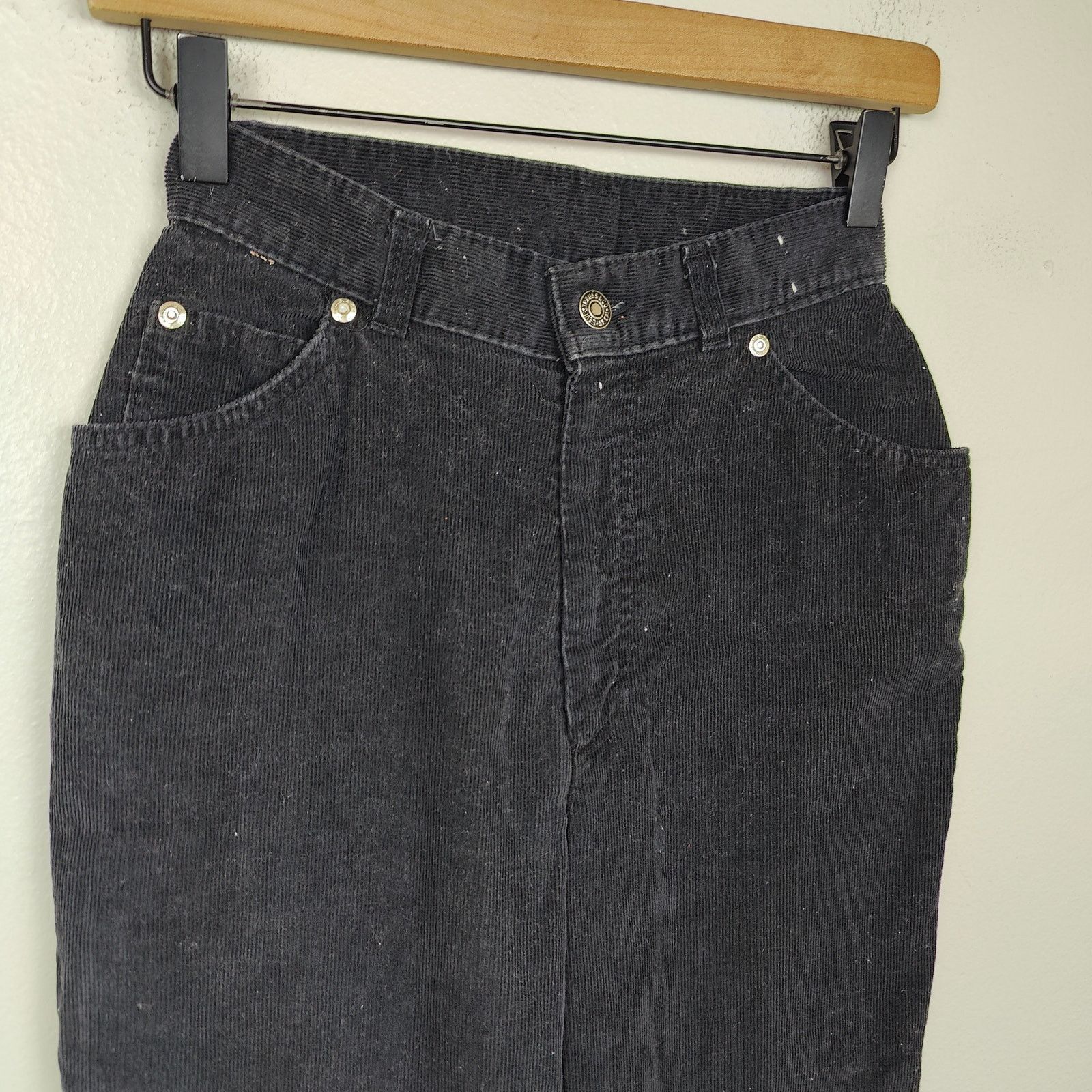 Levi's Vintage Levis Corduroy Jeans 25 Black Zip Fly High Rise Size 25" / US 0 / IT 36 - 2 Thumbnail