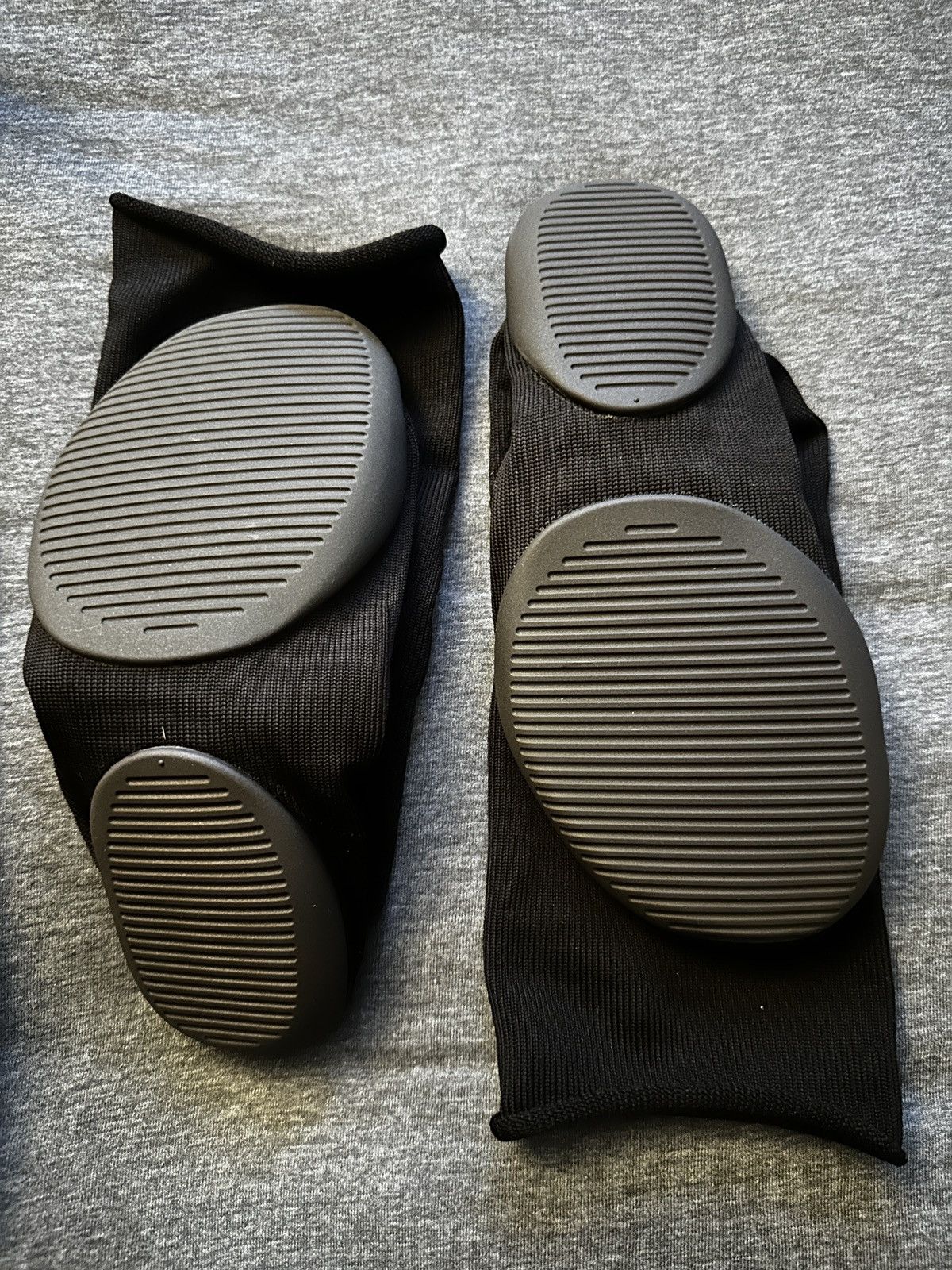 Kanye West YEEZY YZY PODS SIZE 1 Size US 8 / EU 41 - 2 Thumbnail