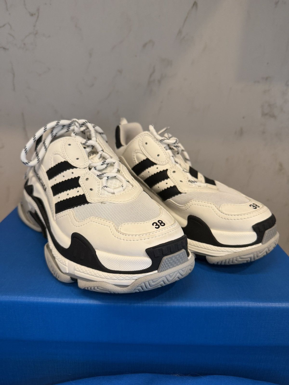 Adidas × Balenciaga Balenciaga x Adidas Triple S Sneakers Size US 8 / EU 41 - 2 Thumbnail