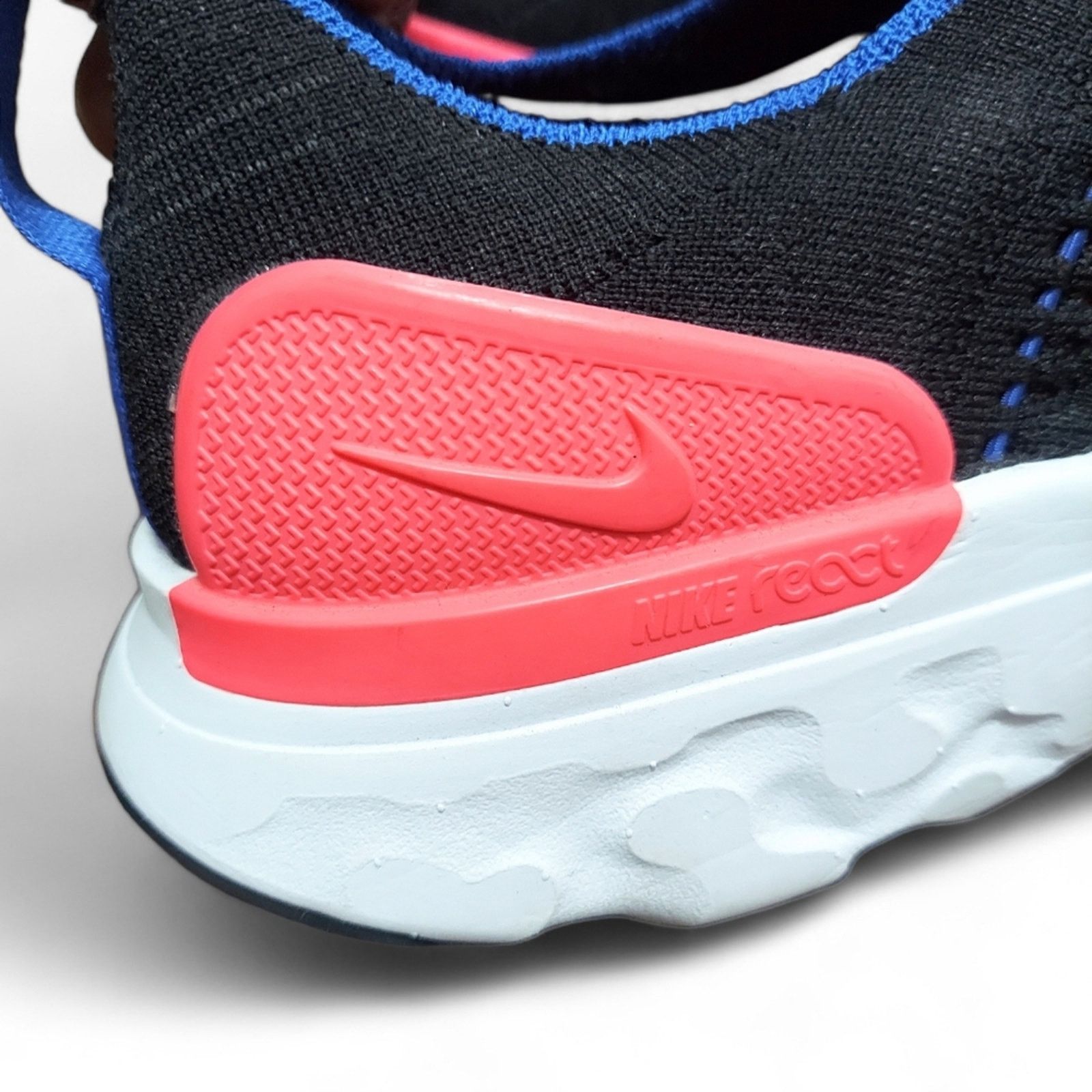 Nike Nike React Phantom Flyknit 2 Running Sneakers Women's Sz 9.5 Size US 9.5 / IT 39.5 - 8 Thumbnail