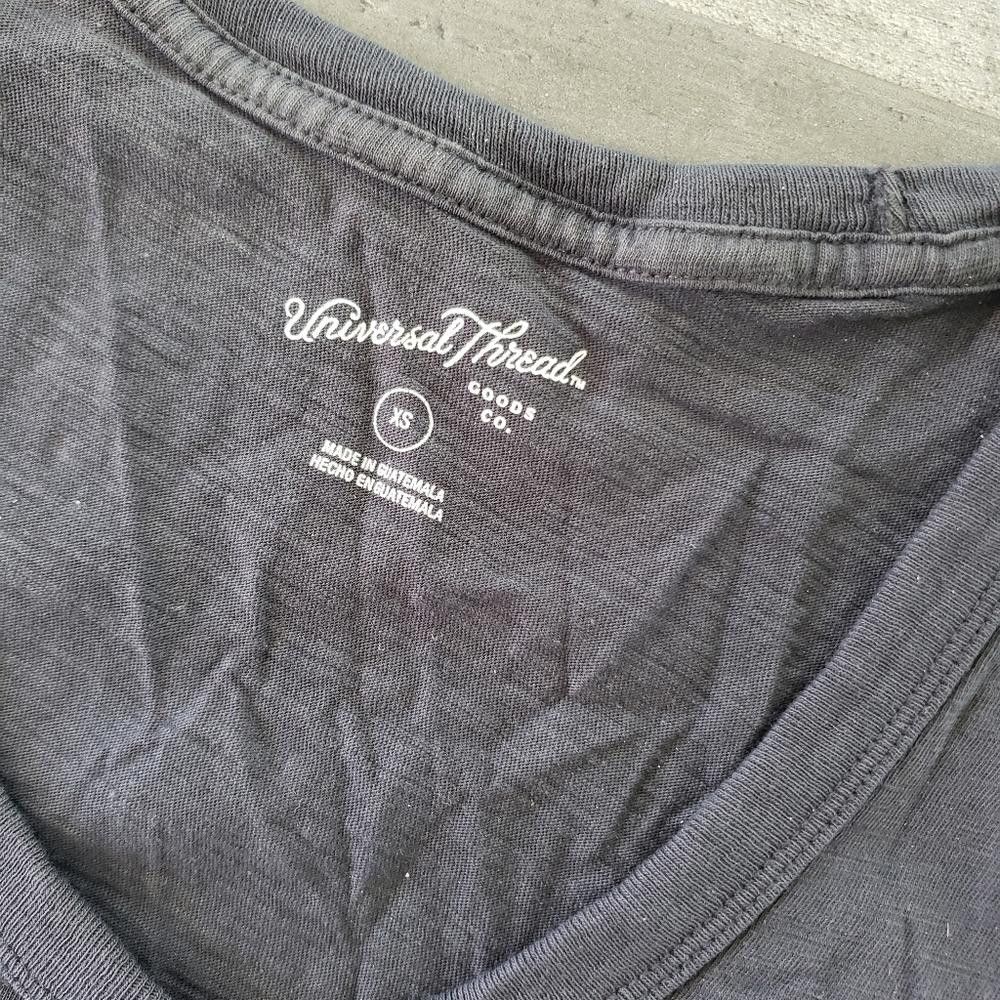 Designer Dark Grey UT Vneck Short Sleeve Size XS / US 0-2 / IT 36-38 - 3 Thumbnail